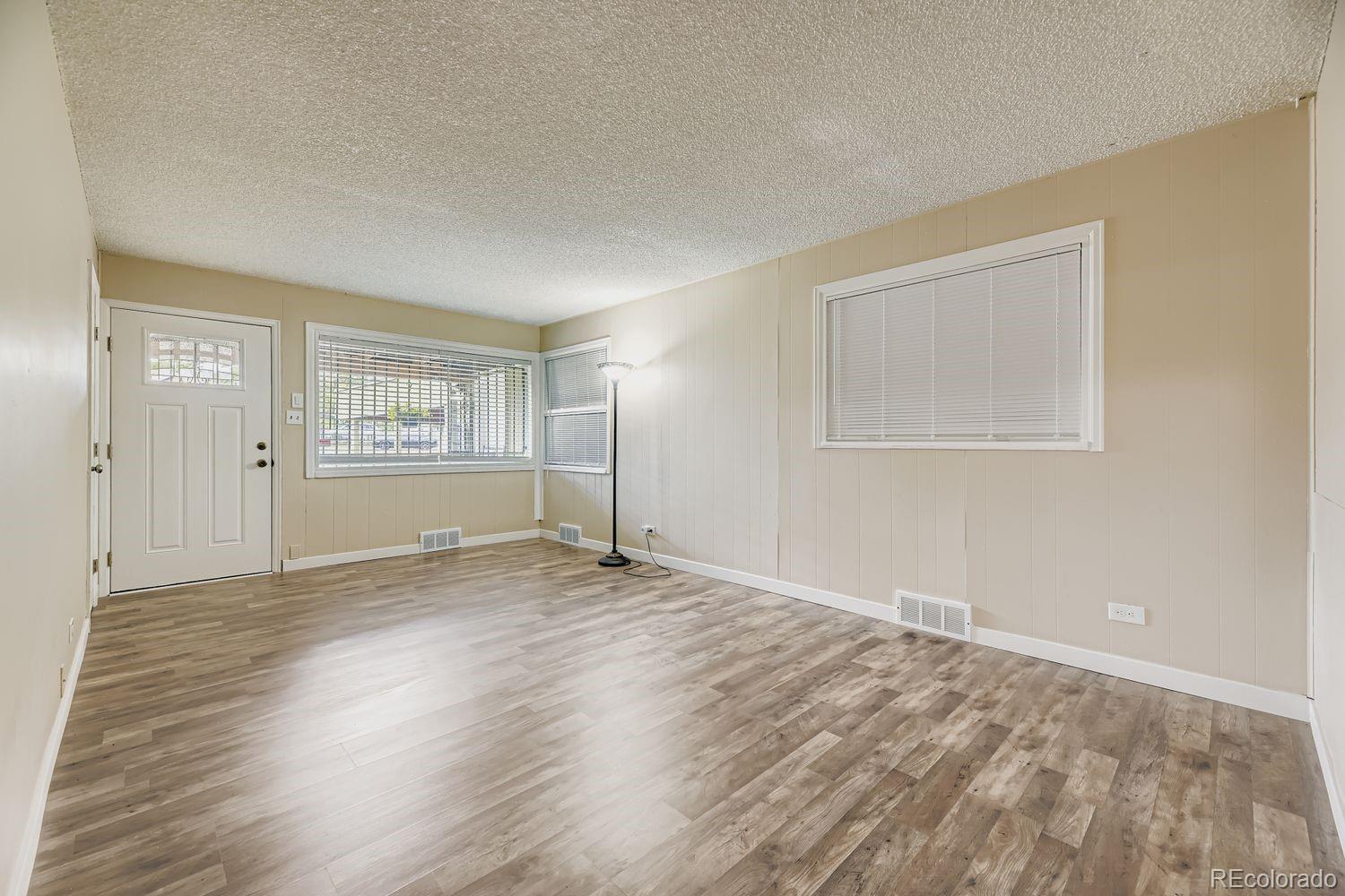 MLS Image #9 for 1221 s quieto way,denver, Colorado