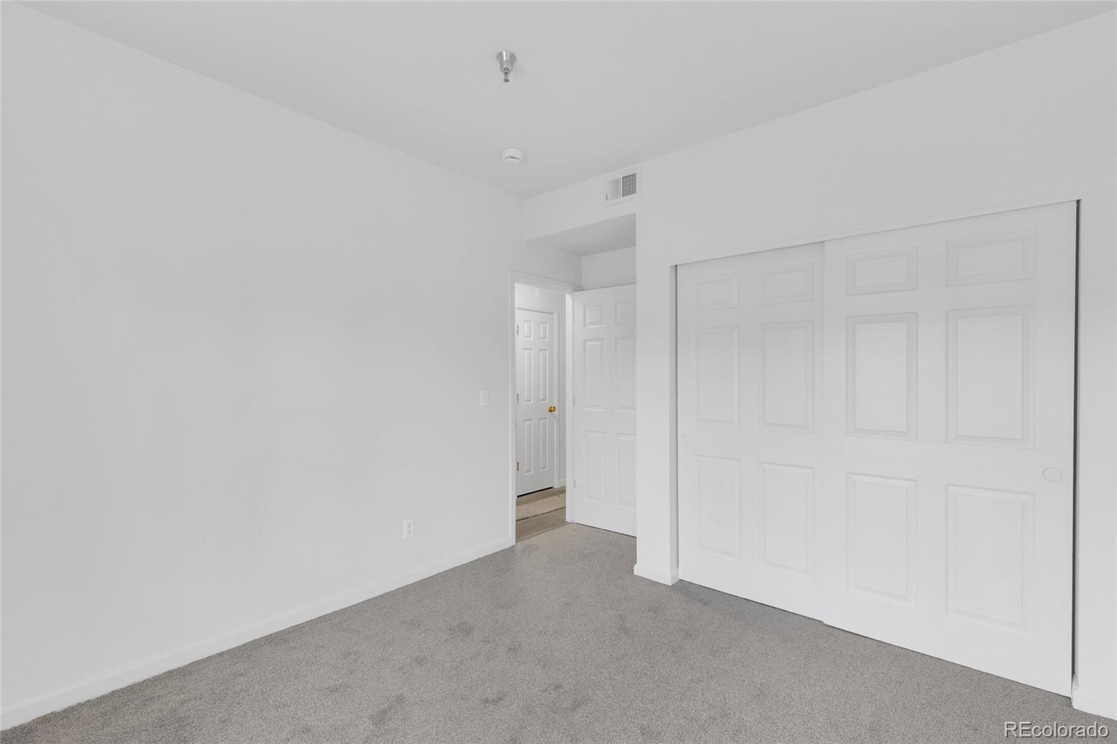 MLS Image #10 for 2575 s syracuse way g104,denver, Colorado