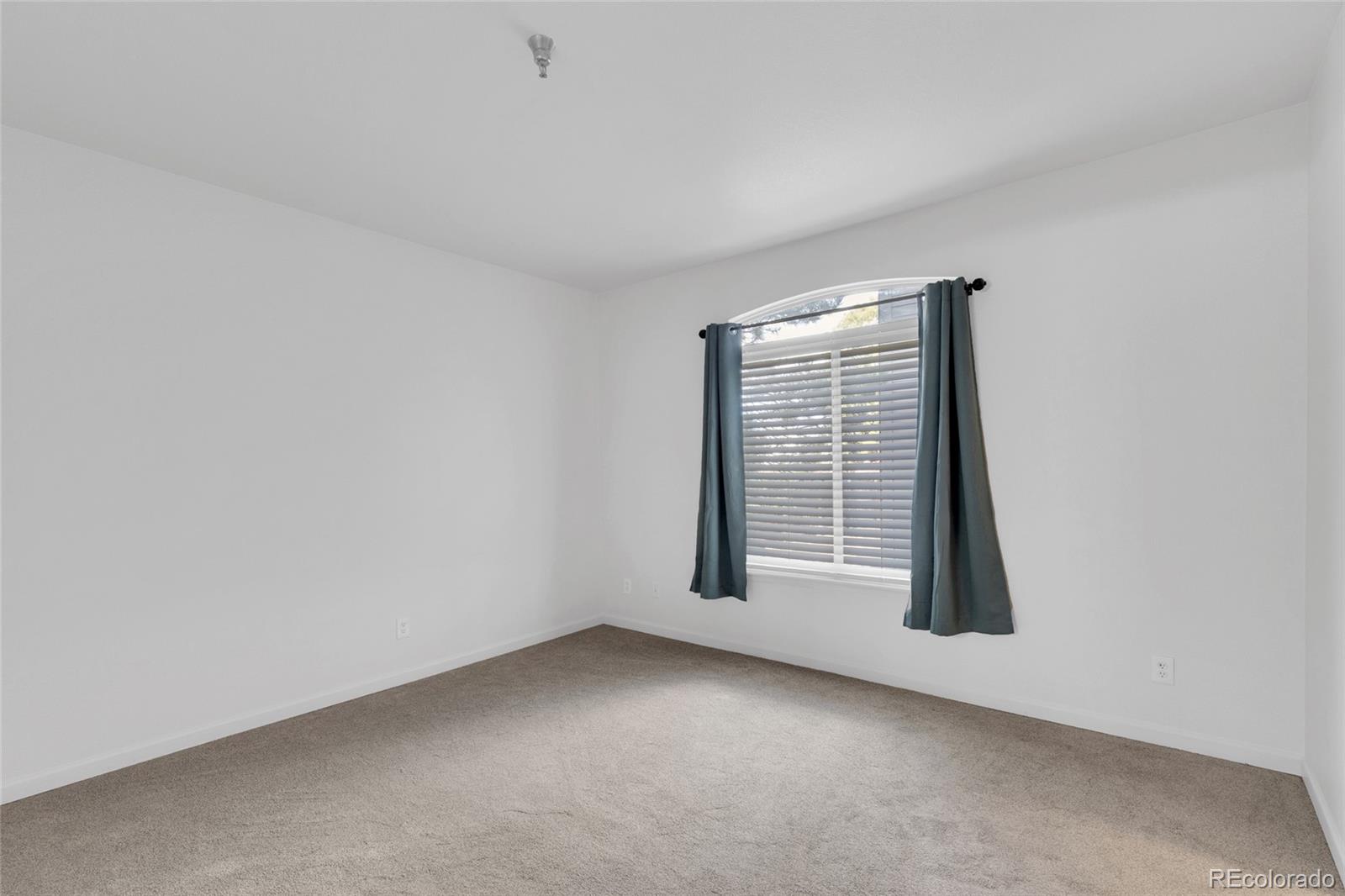 MLS Image #11 for 2575 s syracuse way g104,denver, Colorado