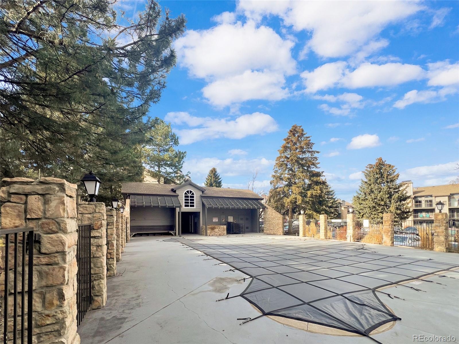MLS Image #19 for 2575 s syracuse way g104,denver, Colorado