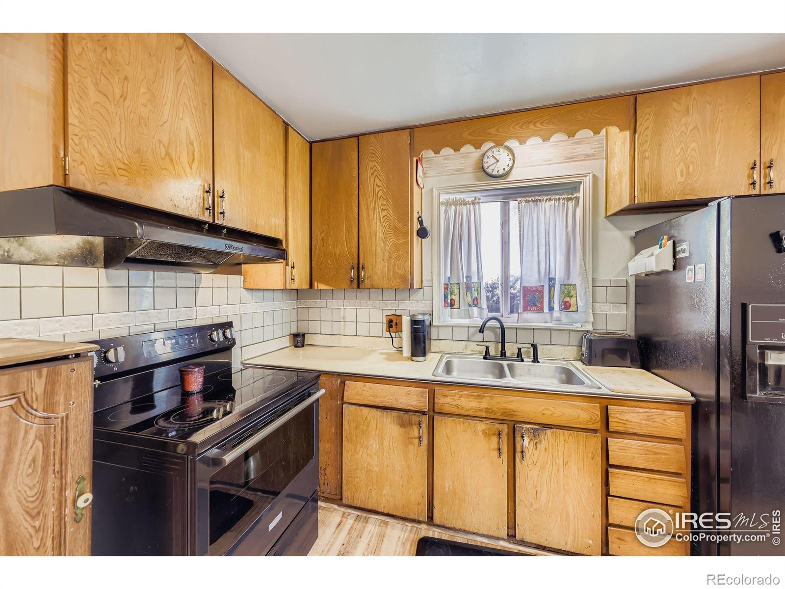 MLS Image #11 for 382  linda sue lane,northglenn, Colorado