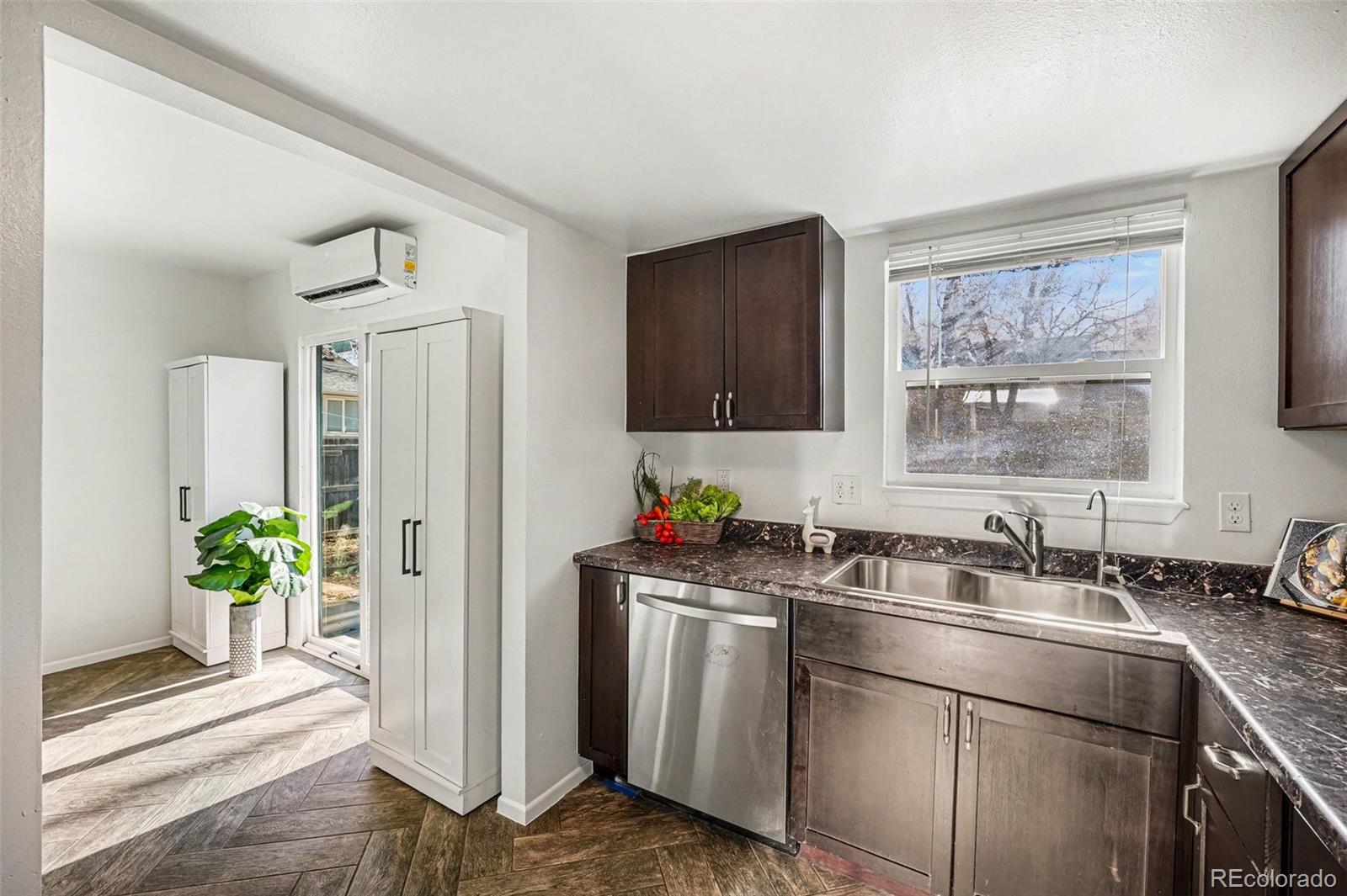 MLS Image #11 for 2450 w 55th ,denver, Colorado
