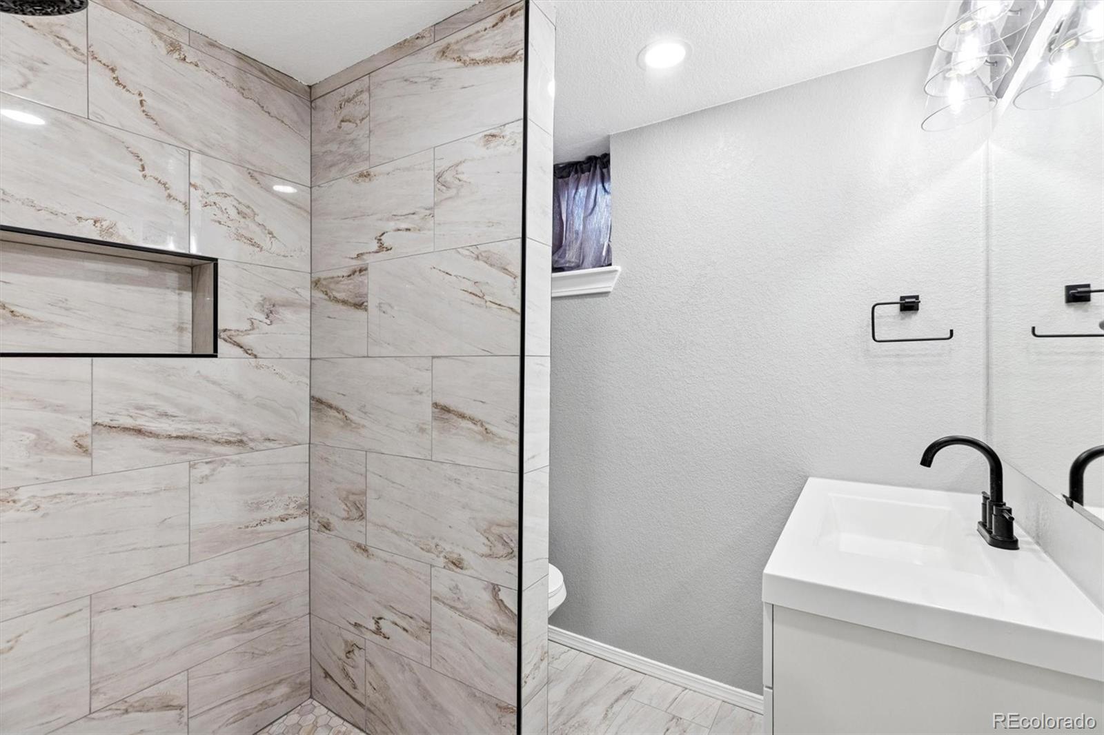MLS Image #17 for 3047 s osceola street,denver, Colorado