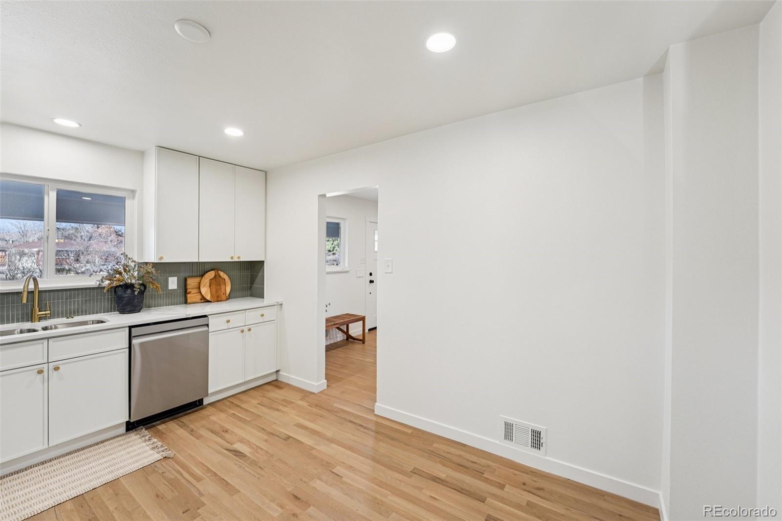 MLS Image #15 for 1600 s wadsworth boulevard,lakewood, Colorado