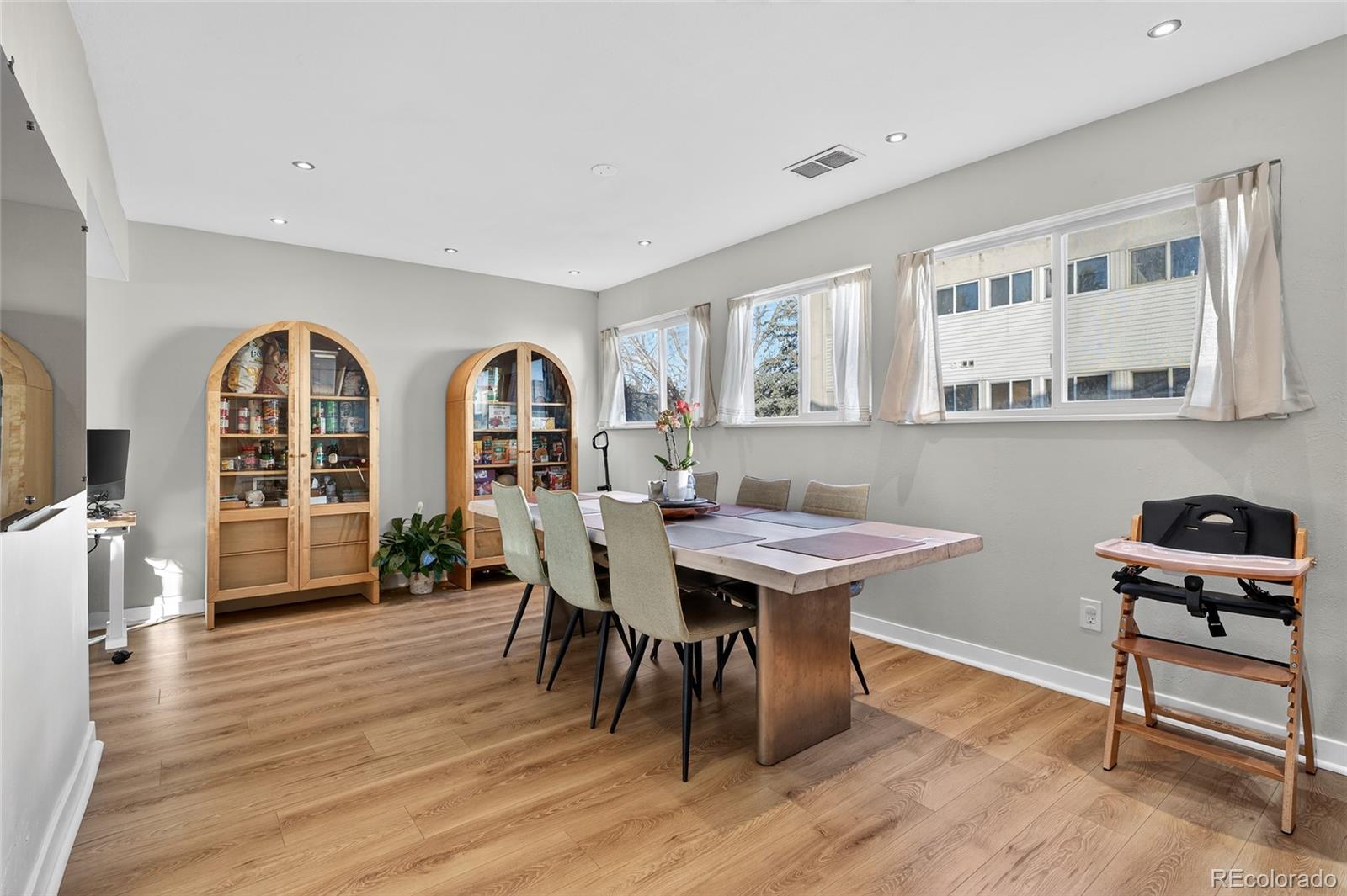 MLS Image #10 for 2304 s troy street ,aurora, Colorado
