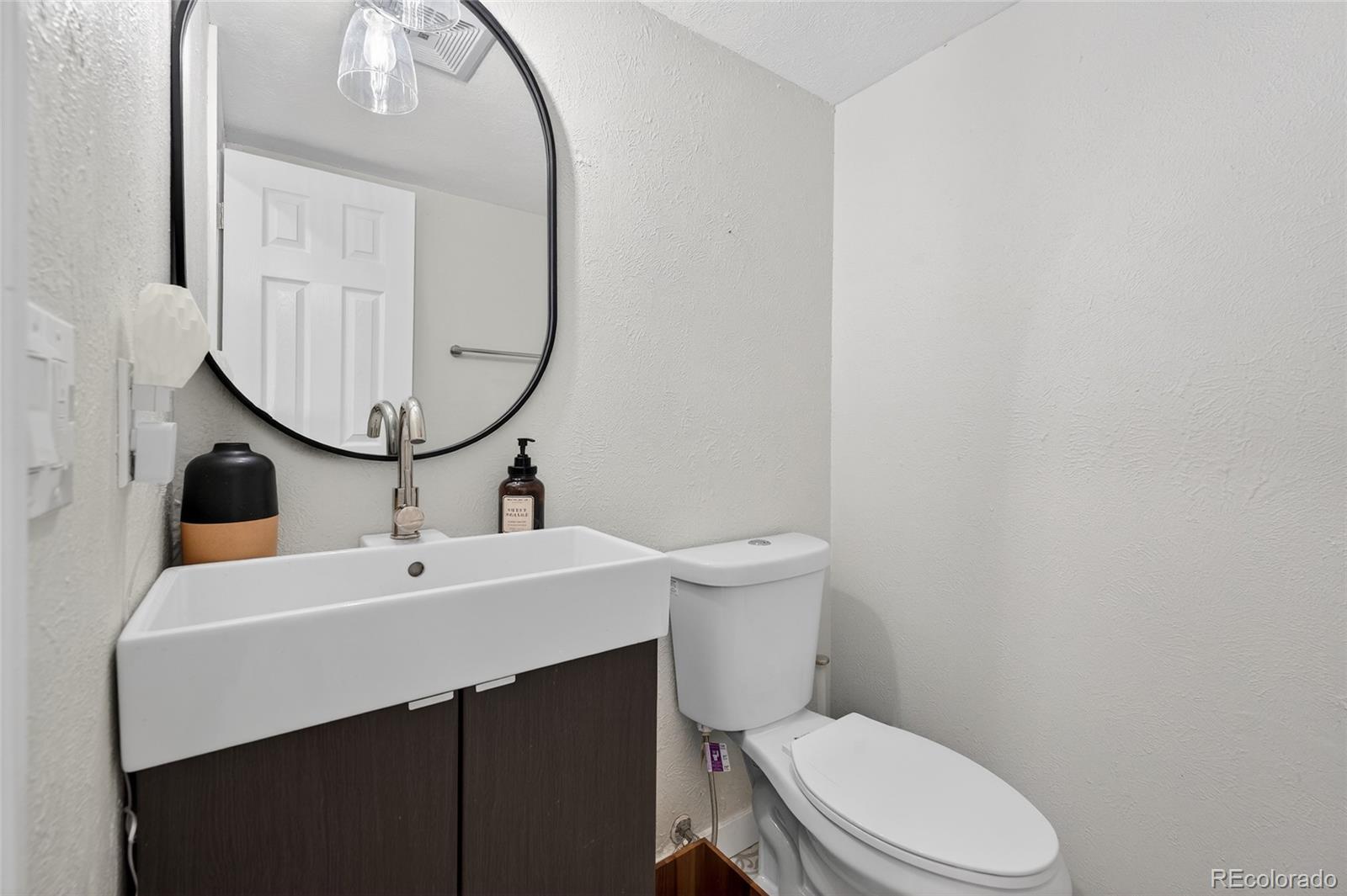 MLS Image #17 for 2304 s troy street ,aurora, Colorado