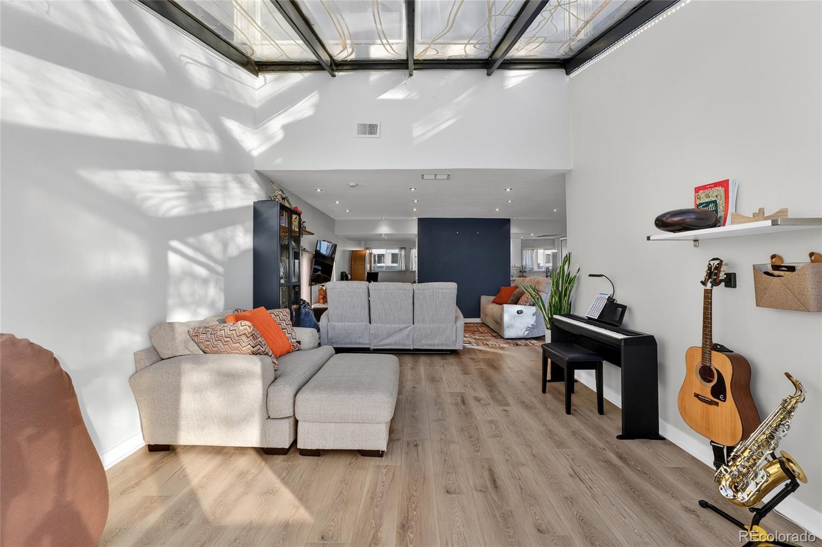 MLS Image #7 for 2304 s troy street ,aurora, Colorado