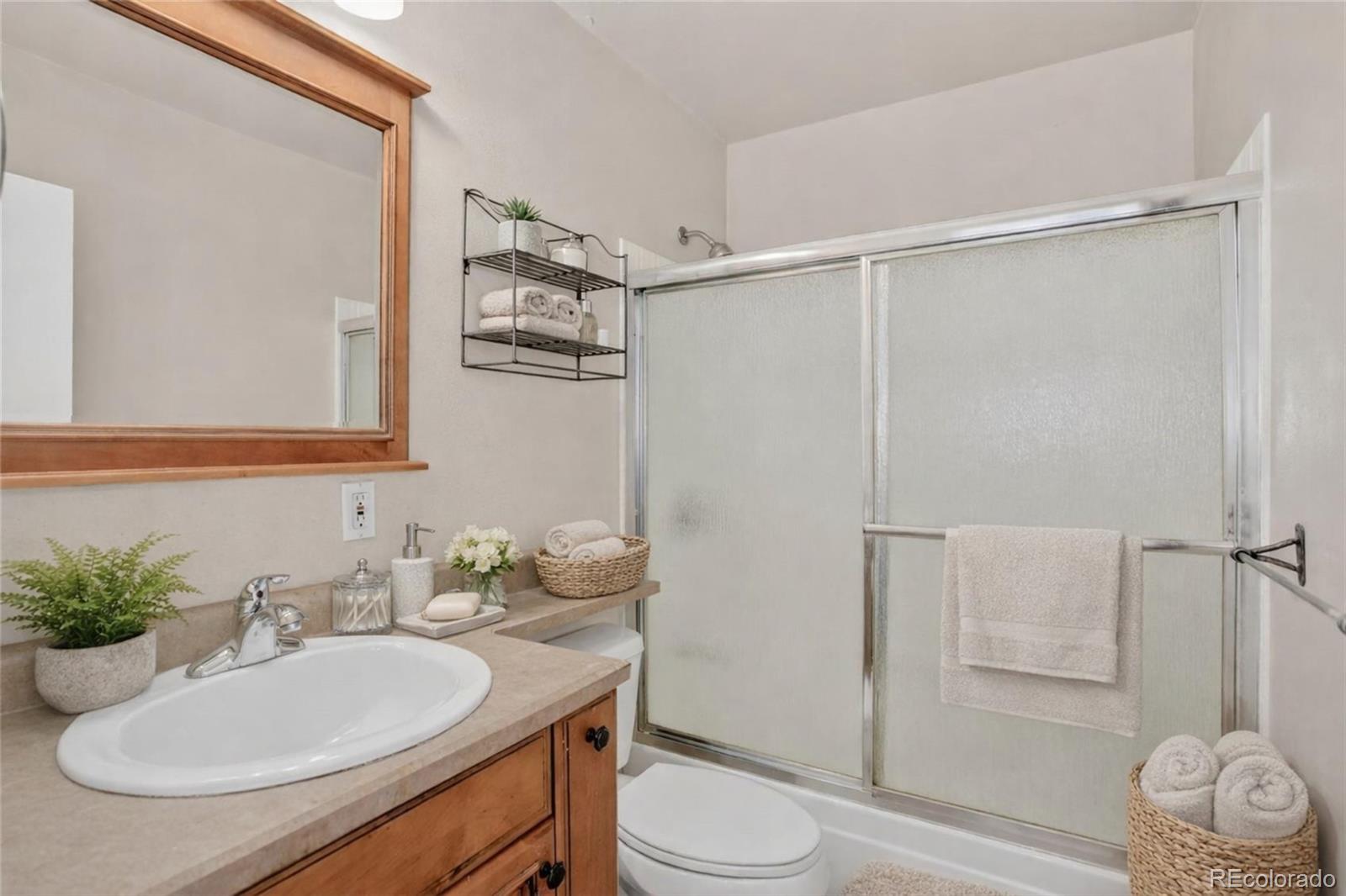 MLS Image #13 for 6392 e mississippi avenue ,denver, Colorado