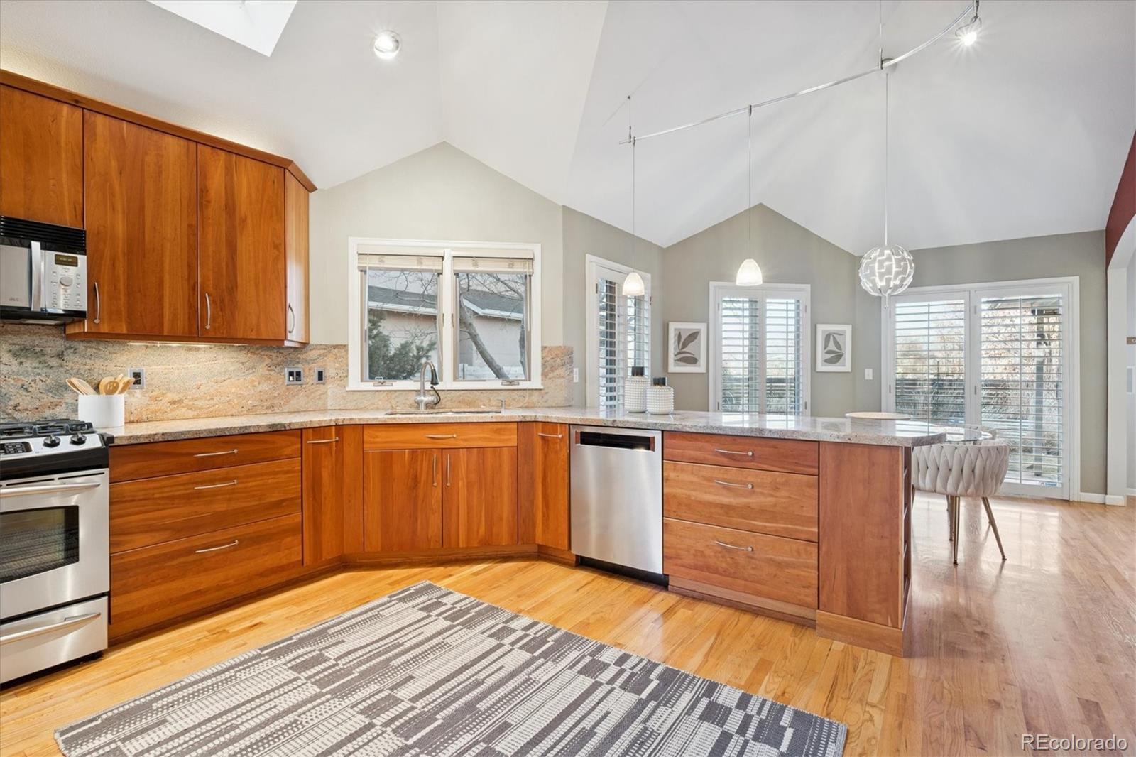 MLS Image #15 for 2363 s adams street,denver, Colorado
