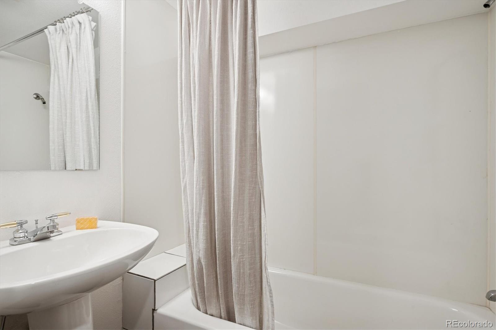 MLS Image #33 for 2363 s adams street,denver, Colorado