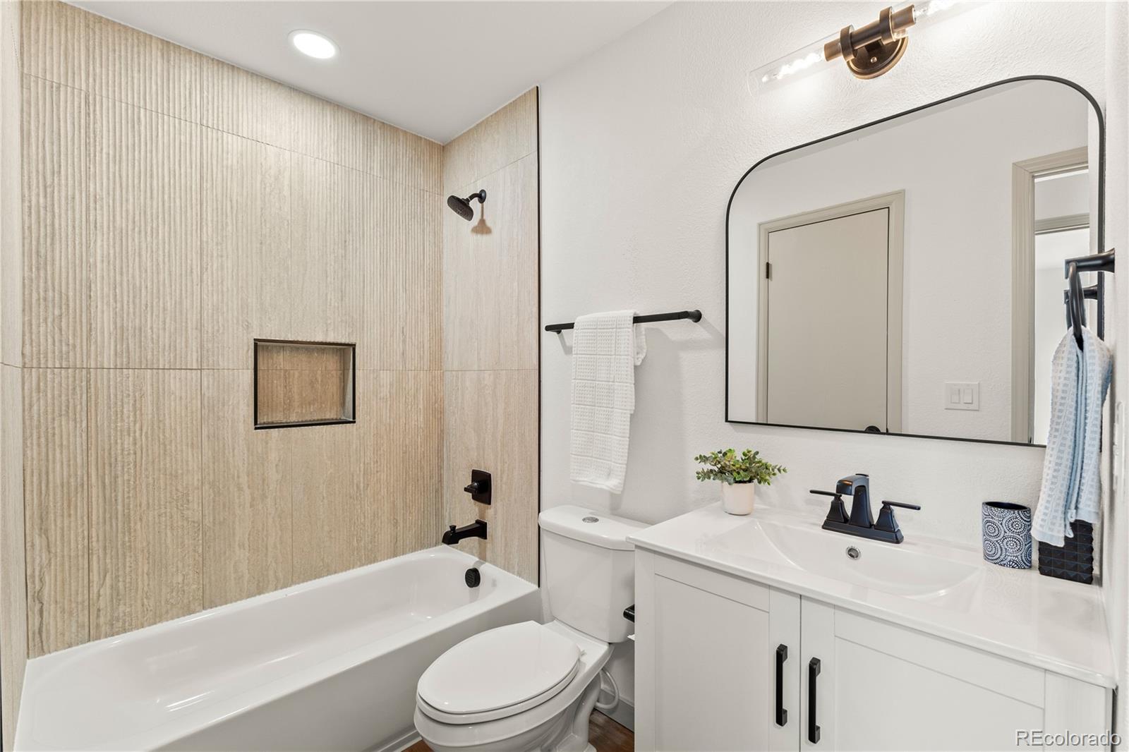 MLS Image #10 for 1782  danube court,aurora, Colorado