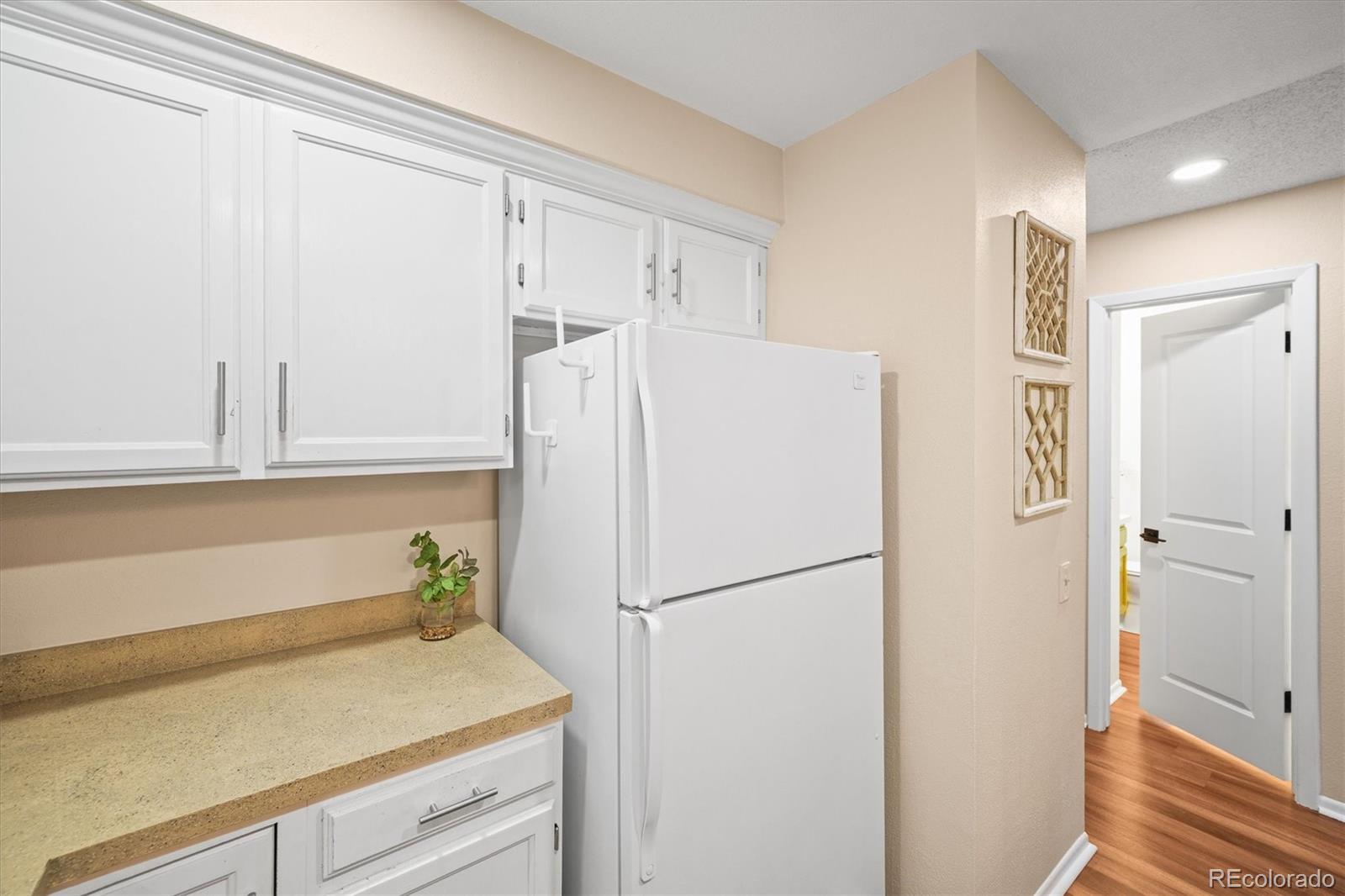 MLS Image #11 for 2887 w long circle,littleton, Colorado