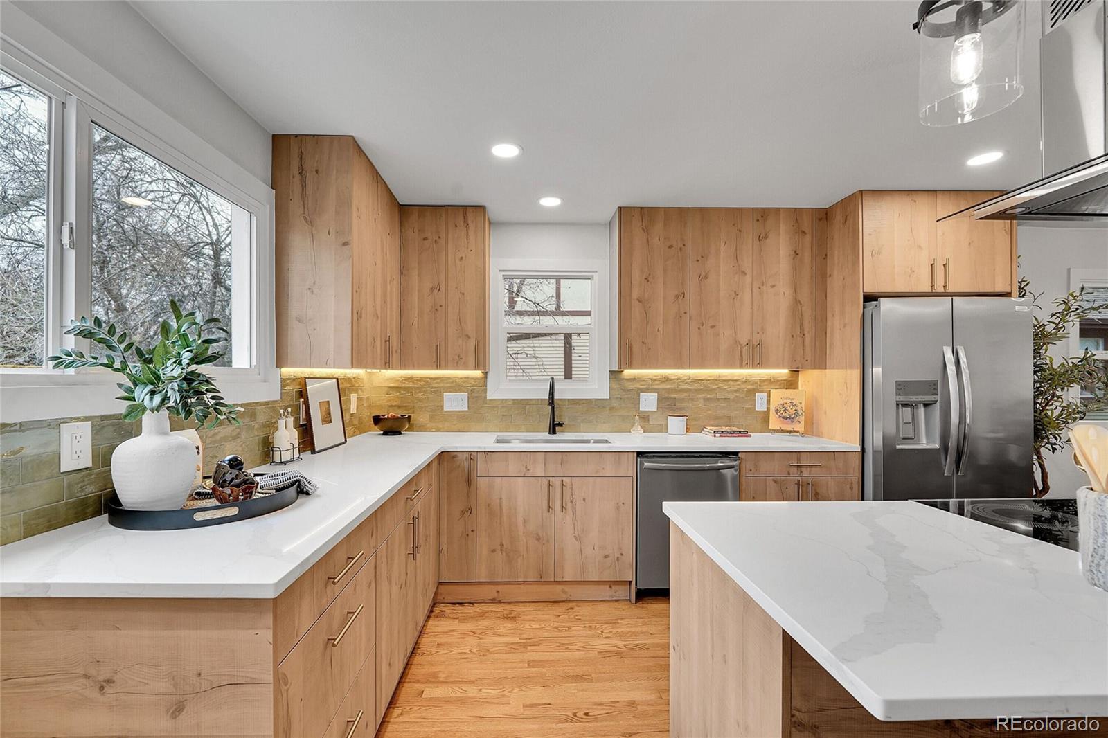 MLS Image #12 for 1846 s gilpin street,denver, Colorado