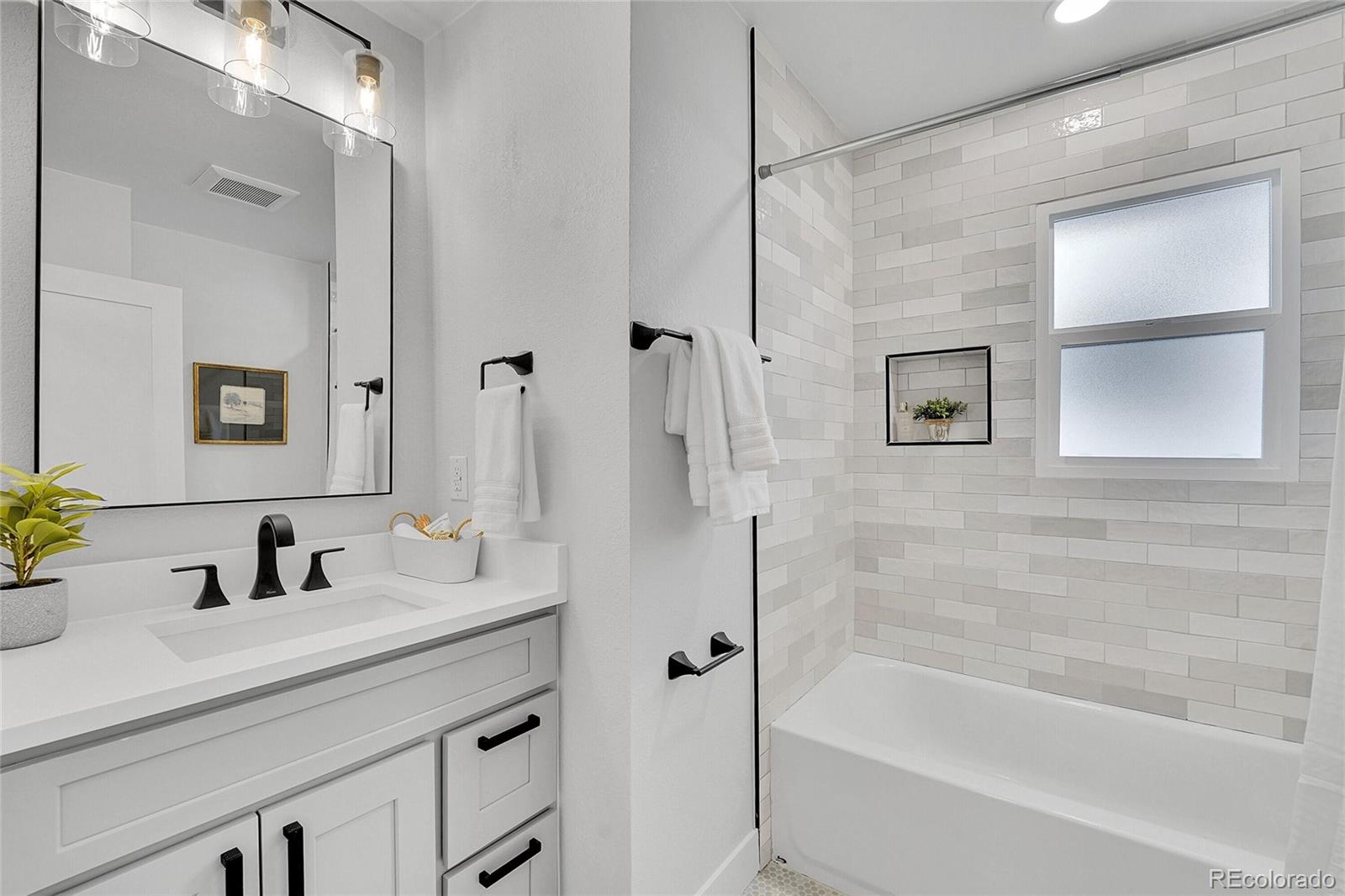 MLS Image #20 for 1846 s gilpin street,denver, Colorado