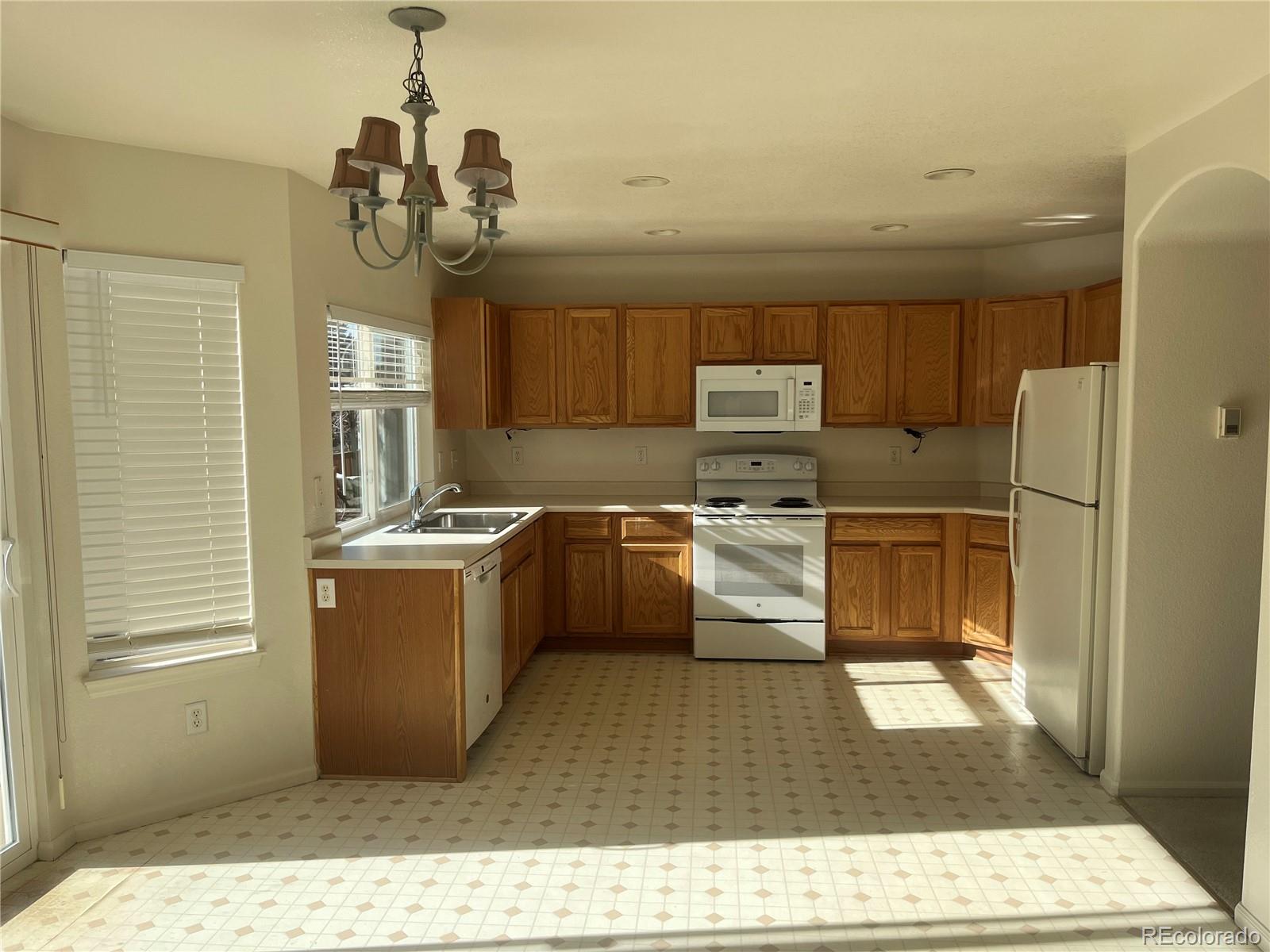 MLS Image #5 for 20528 e grand lane,aurora, Colorado