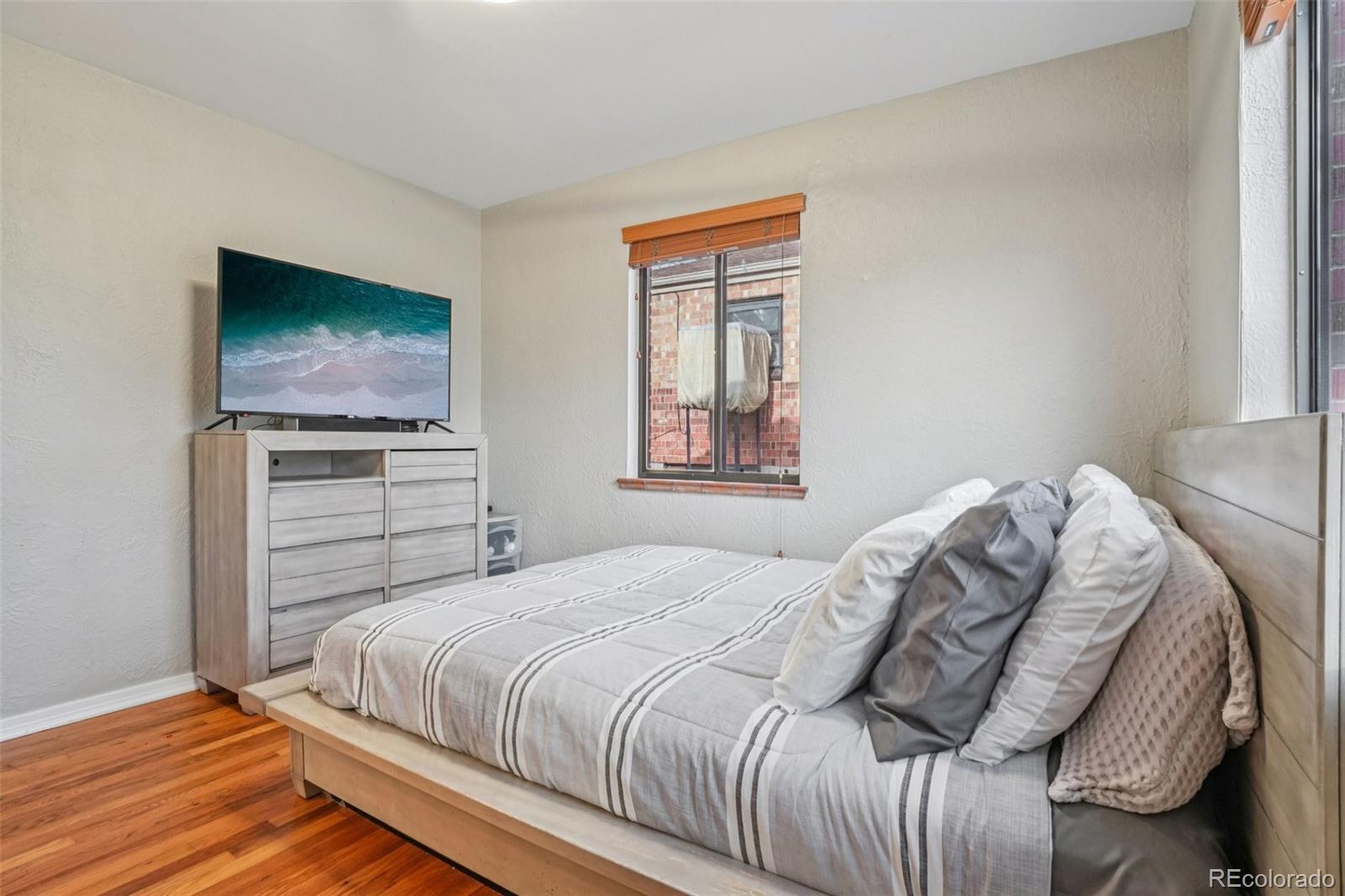MLS Image #12 for 2711  hooker street,denver, Colorado