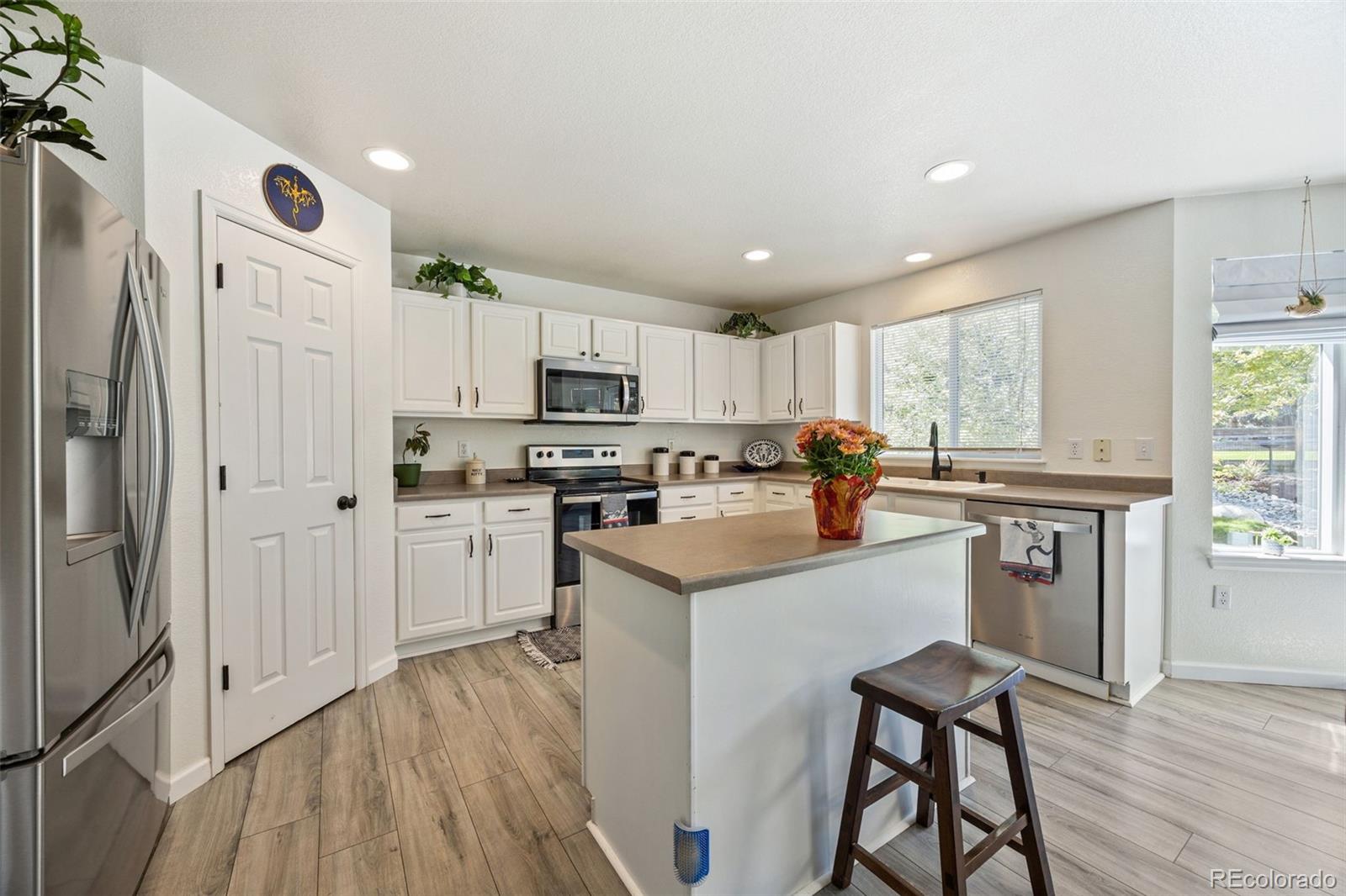 MLS Image #8 for 19978 e garden drive,centennial, Colorado