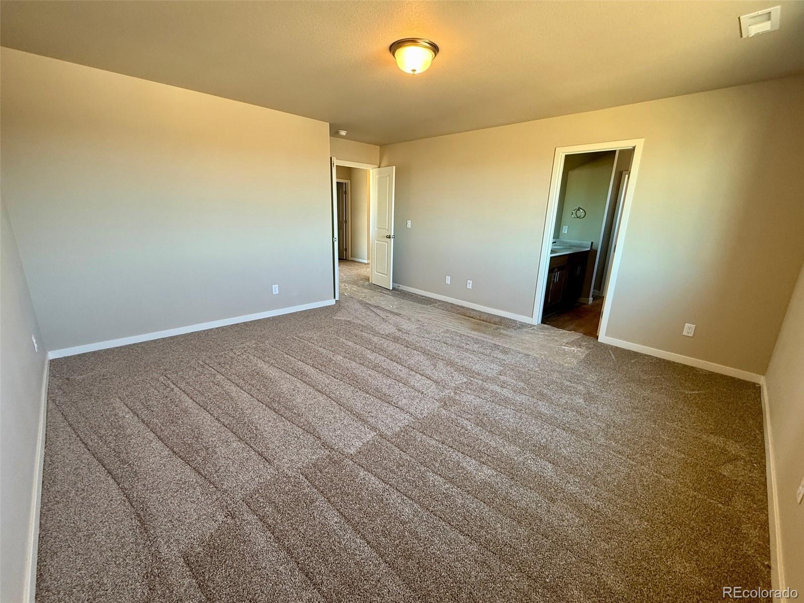 MLS Image #10 for 757 n clubview street,watkins, Colorado