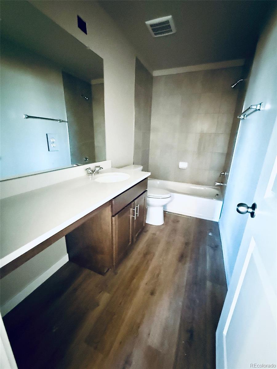 MLS Image #15 for 757 n clubview street,watkins, Colorado