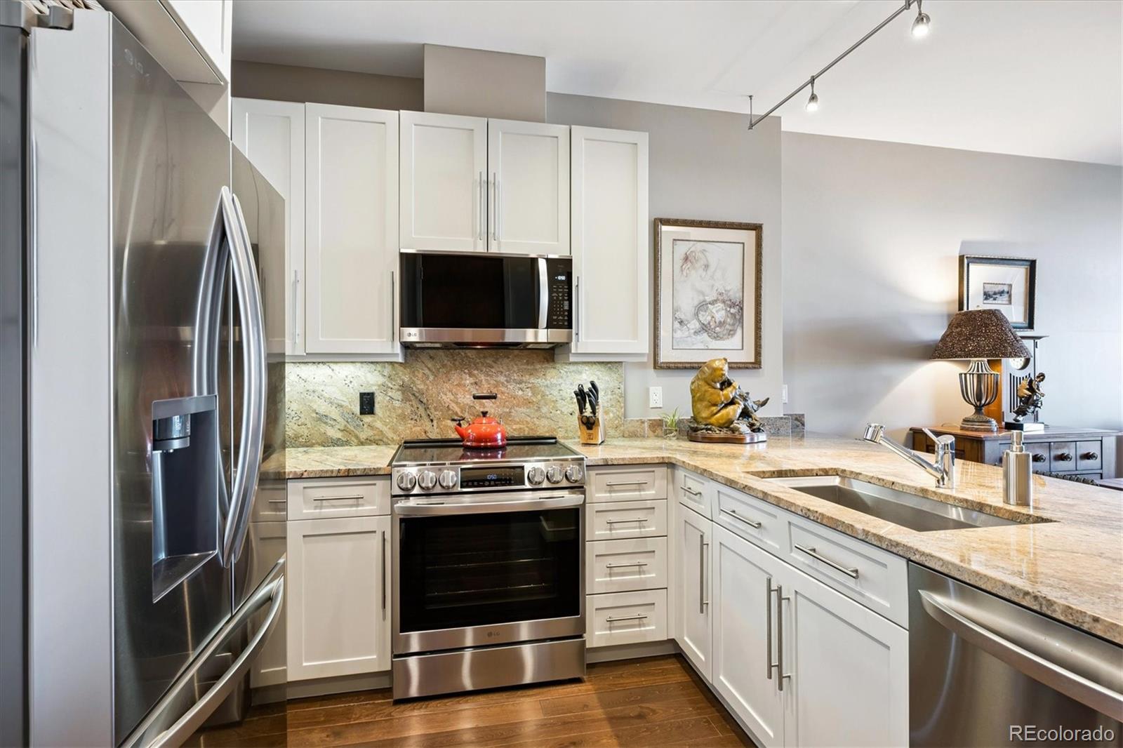 MLS Image #6 for 333 s monroe street 310,denver, Colorado