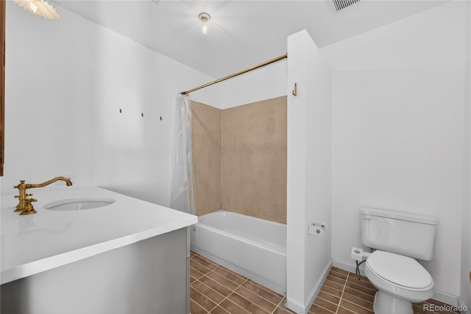MLS Image #16 for 2375  hanover street,aurora, Colorado