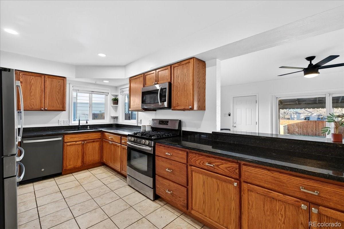 MLS Image #11 for 1990 s irving street,denver, Colorado