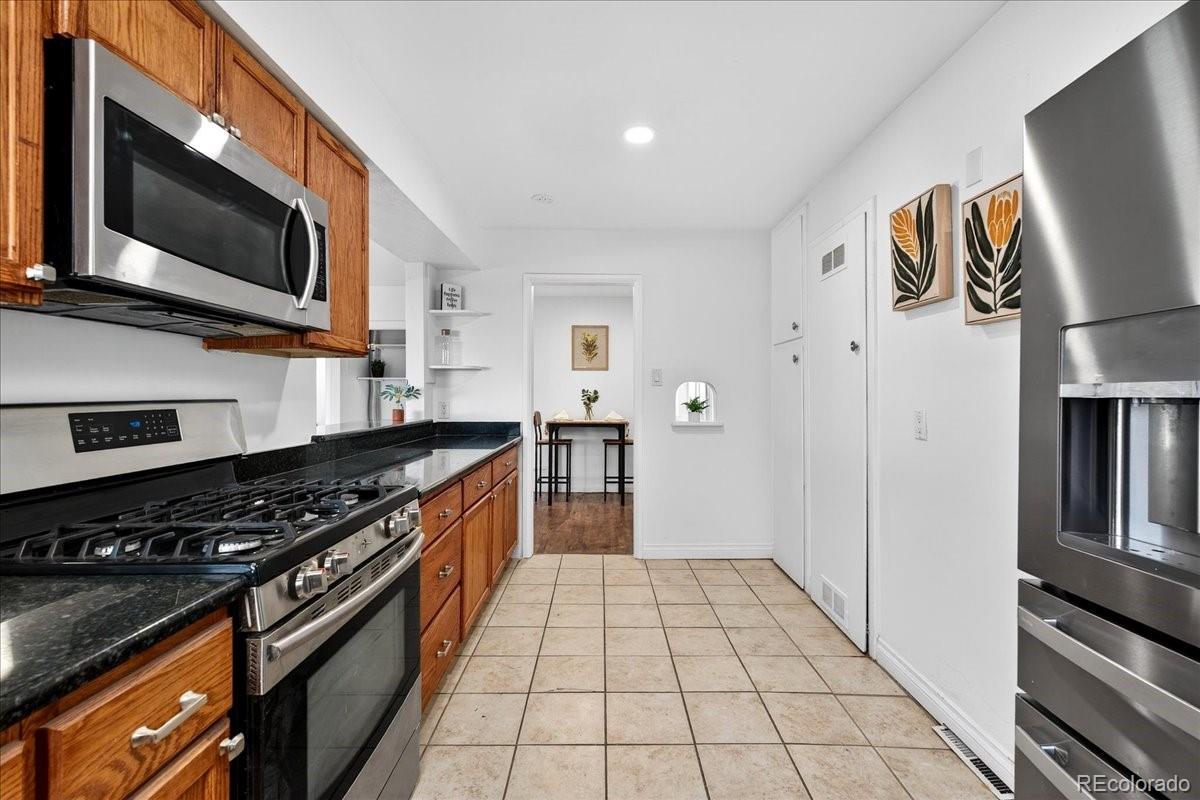 MLS Image #13 for 1990 s irving street,denver, Colorado