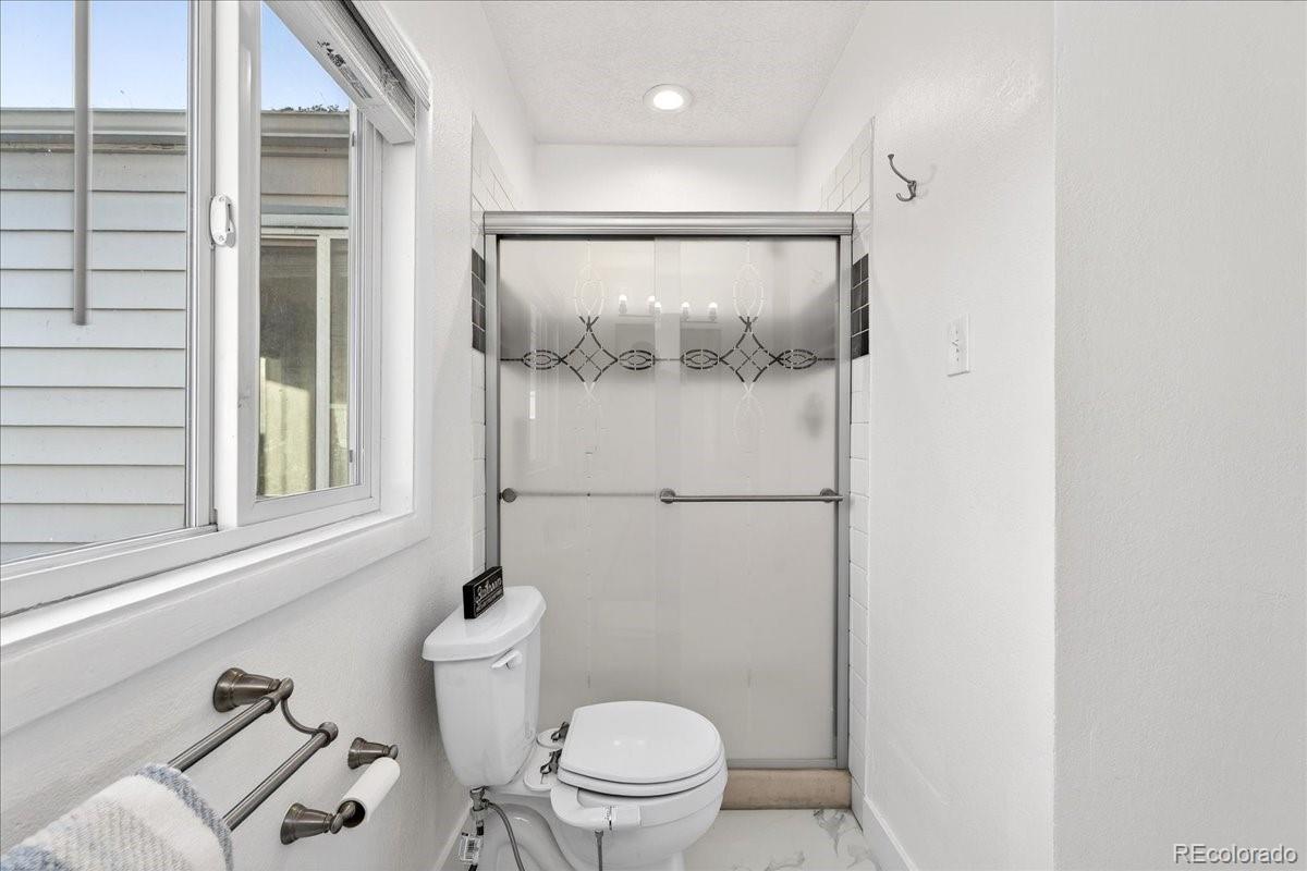 MLS Image #18 for 1990 s irving street,denver, Colorado