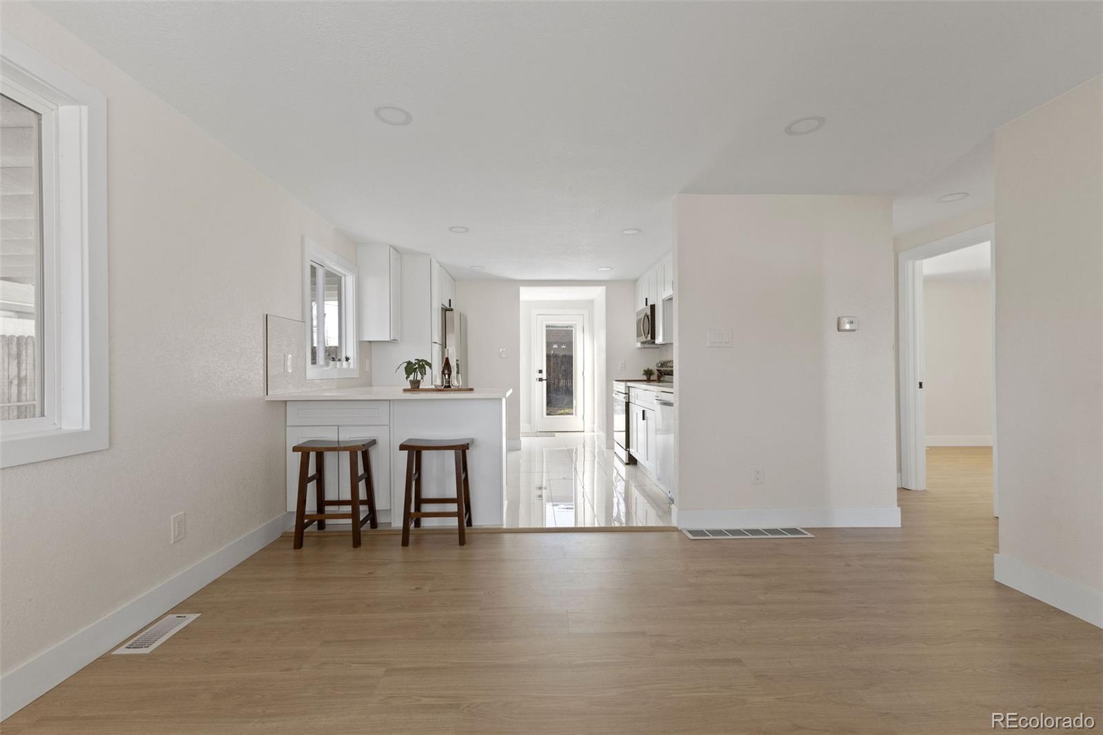 MLS Image #7 for 5423  saulsbury court,arvada, Colorado