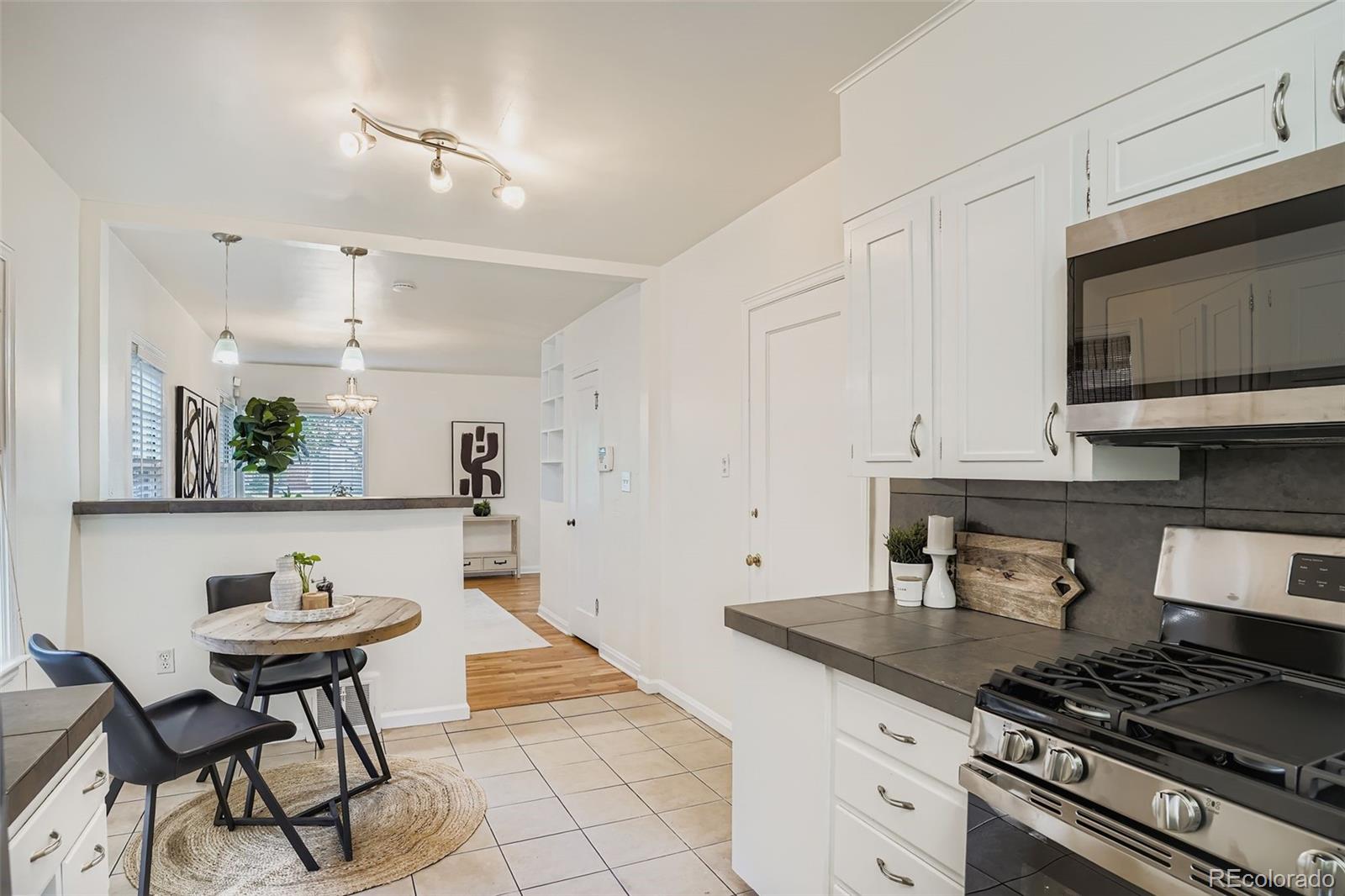 MLS Image #5 for 2554 s lafayette street,denver, Colorado