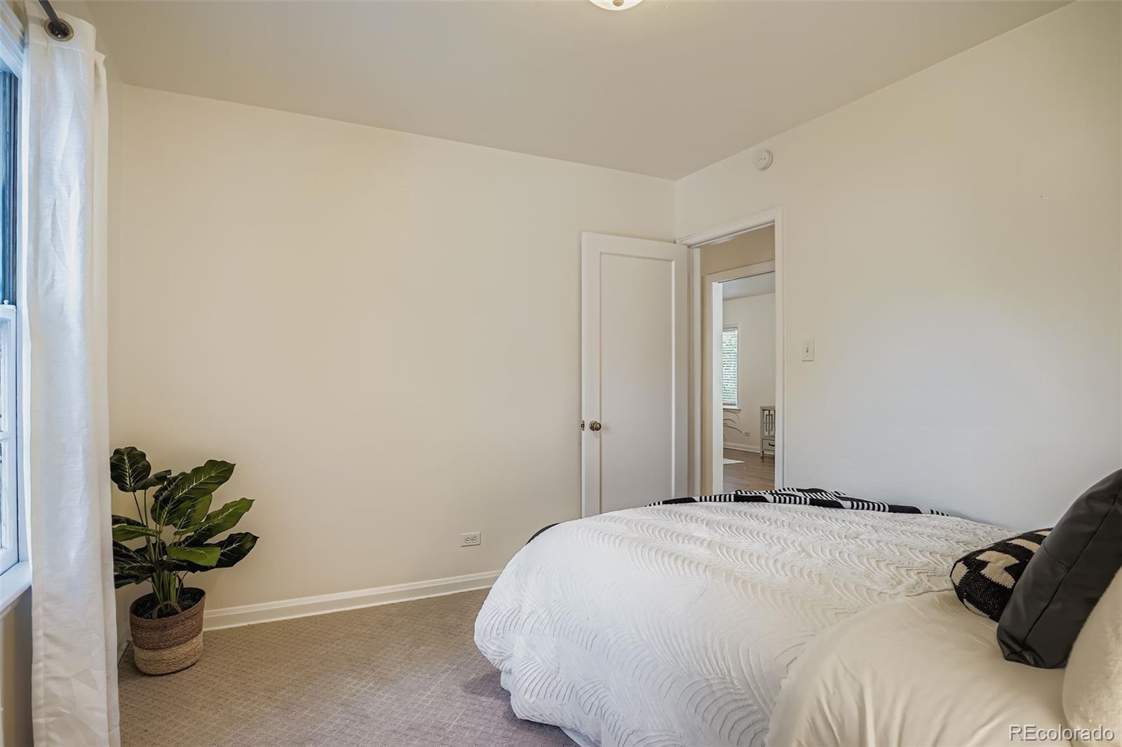 MLS Image #8 for 2554 s lafayette street,denver, Colorado