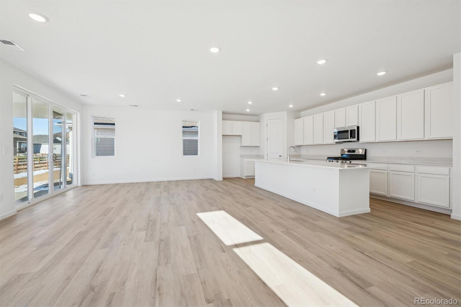 MLS Image #7 for 231  sage grouse way,bennett, Colorado