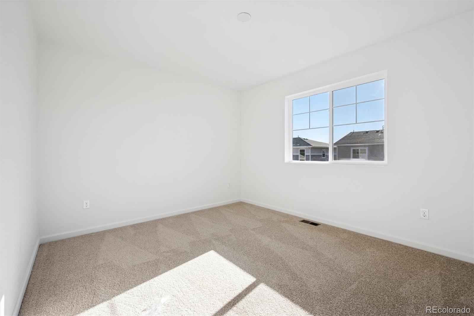 MLS Image #10 for 24660 e 42nd avenue,aurora, Colorado