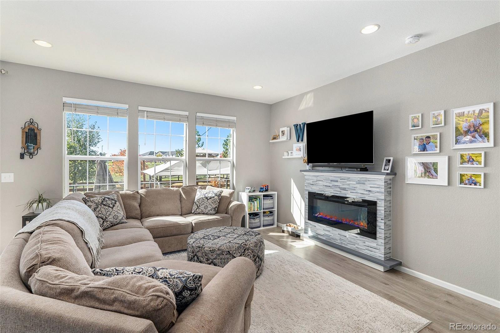 MLS Image #3 for 19170 e pacific place,aurora, Colorado