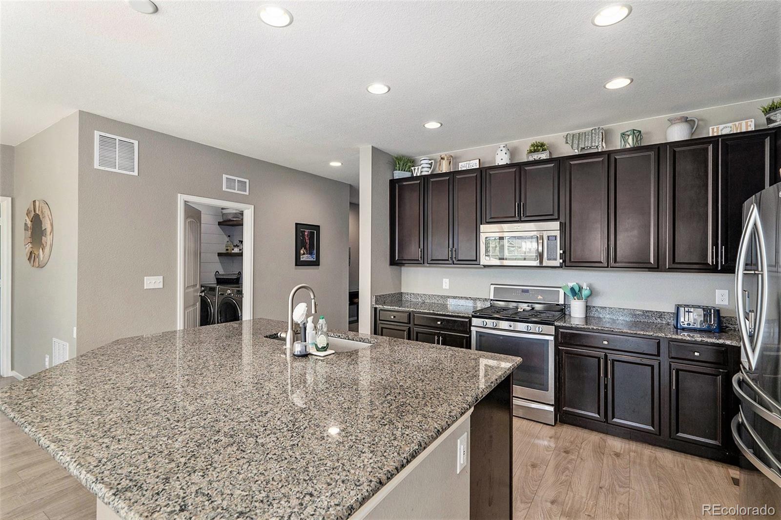 MLS Image #8 for 19170 e pacific place,aurora, Colorado