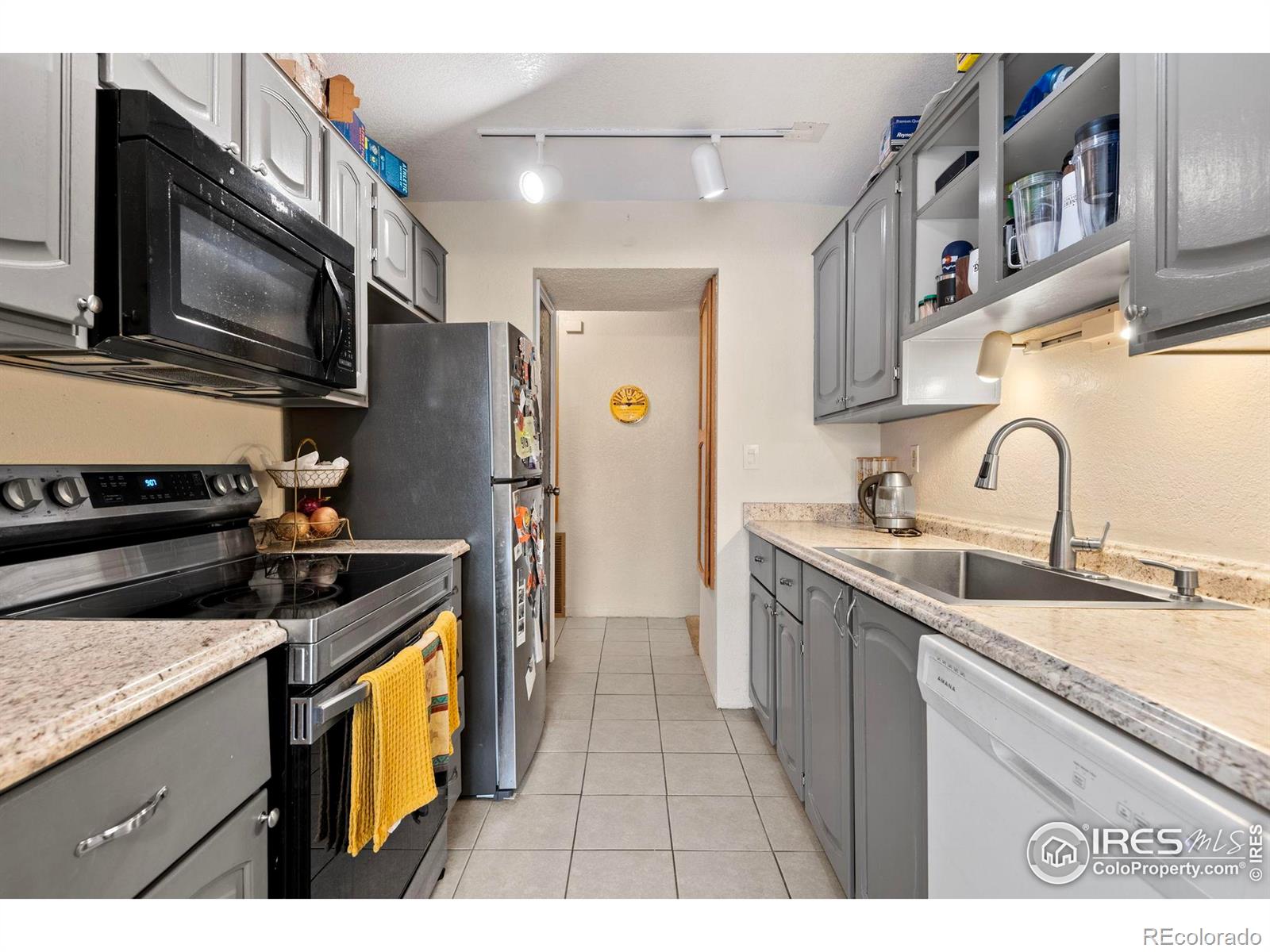 MLS Image #6 for 8741  yukon street ,arvada, Colorado