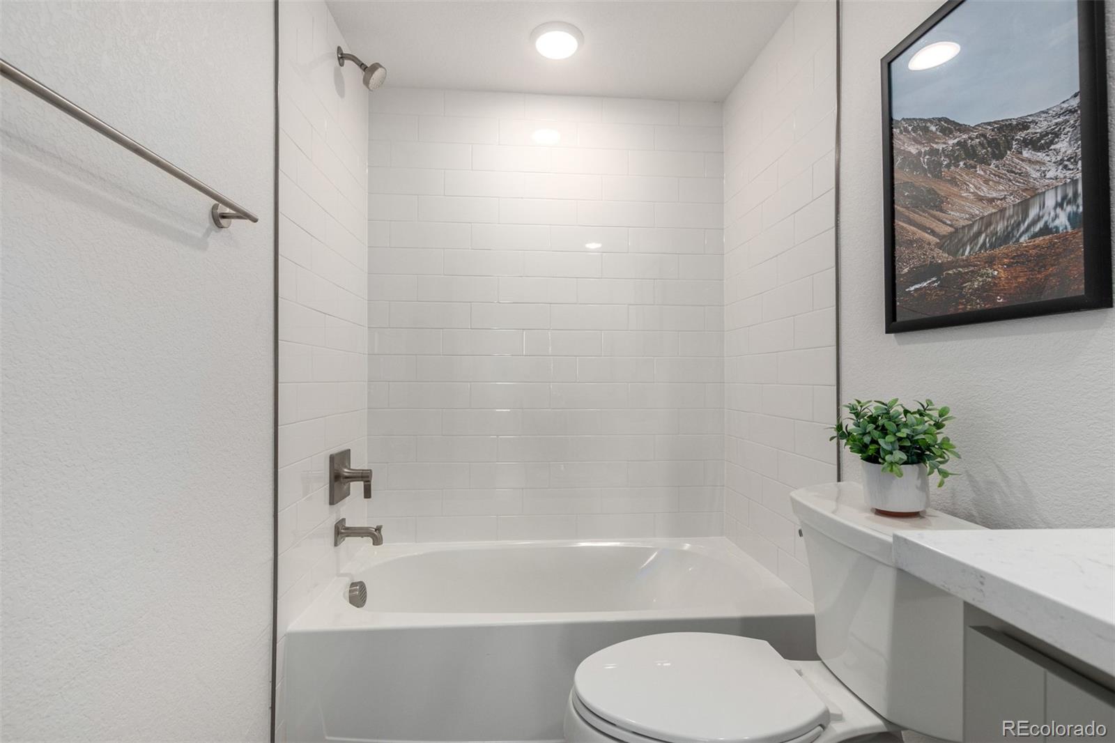 MLS Image #18 for 6153 n ceylon street 203,denver, Colorado