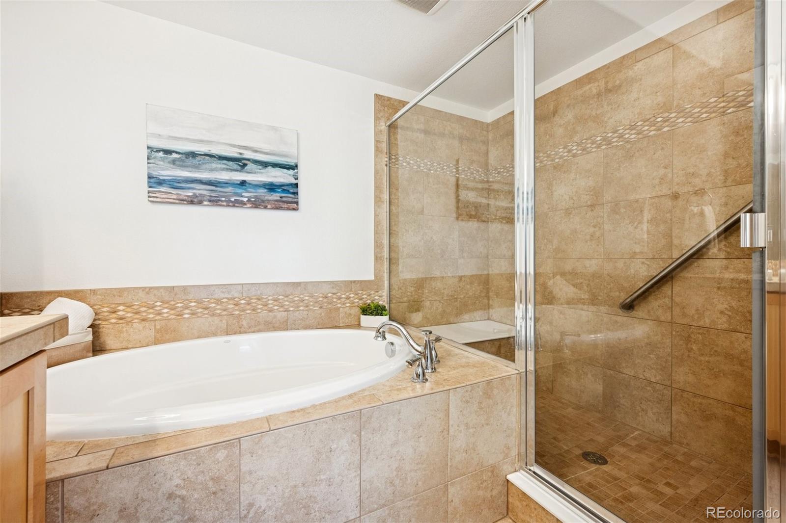 MLS Image #16 for 85  rampart way 309,denver, Colorado