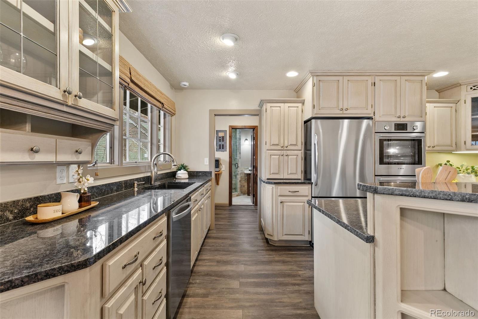 MLS Image #16 for 1404  winfield avenue,colorado springs, Colorado