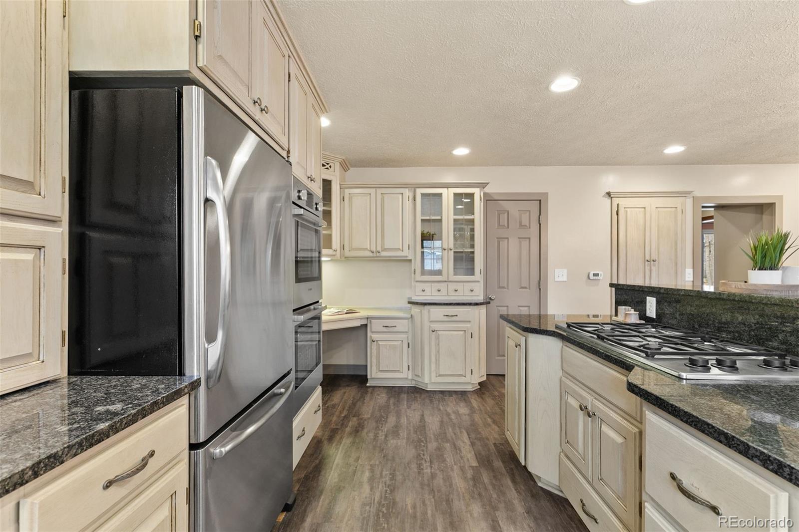 MLS Image #17 for 1404  winfield avenue,colorado springs, Colorado