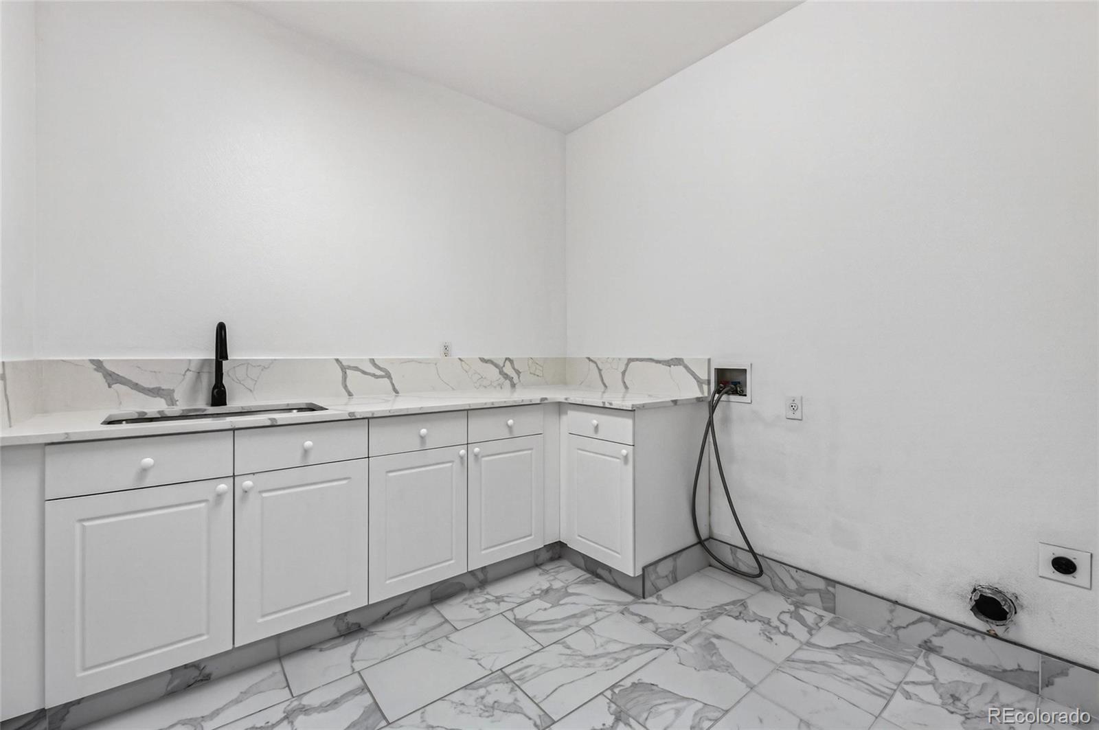 MLS Image #14 for 24031 e hinsdale place,aurora, Colorado