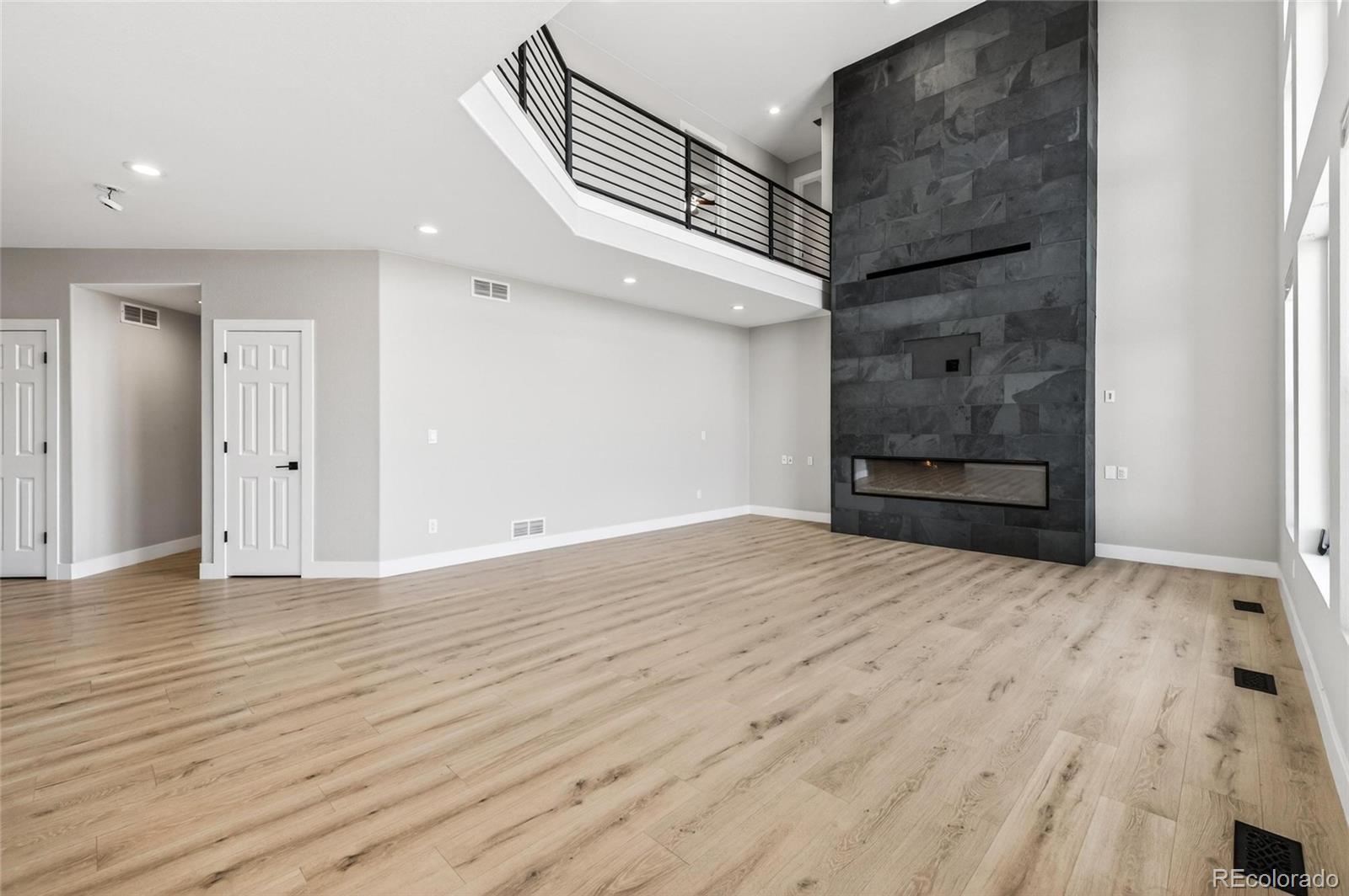 MLS Image #8 for 24031 e hinsdale place,aurora, Colorado