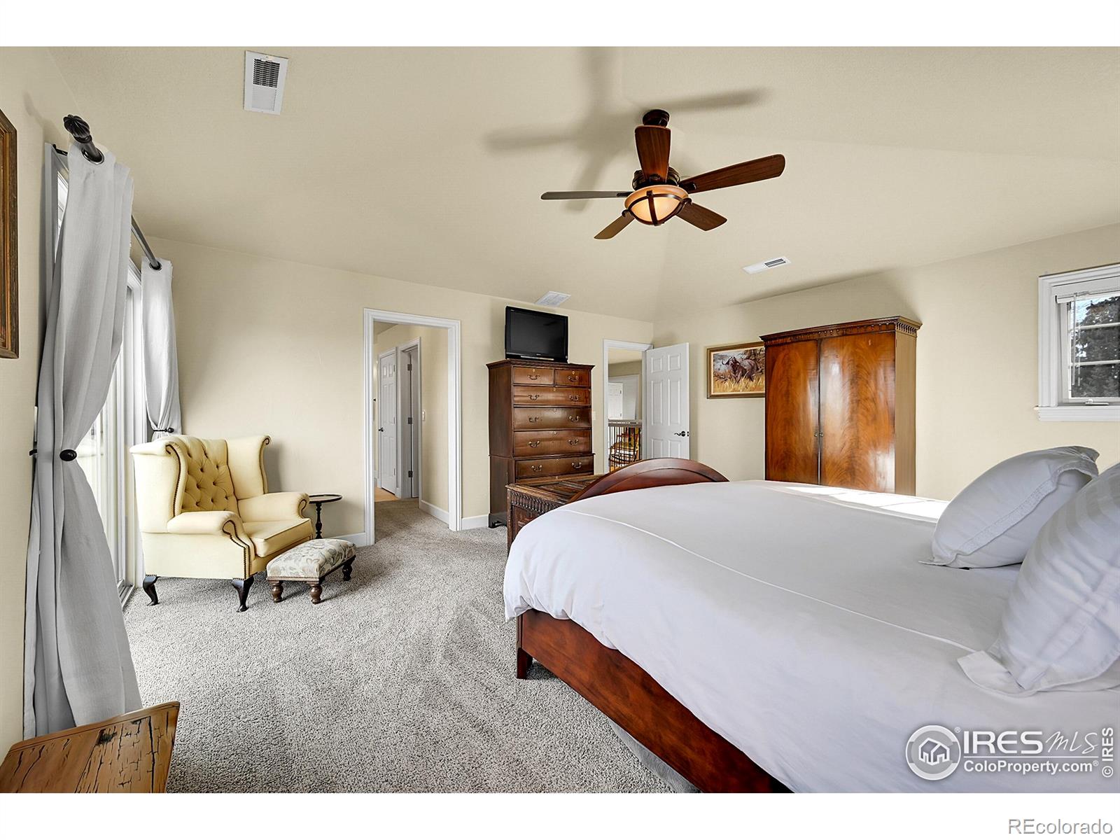 MLS Image #18 for 2003  braeburn court,longmont, Colorado