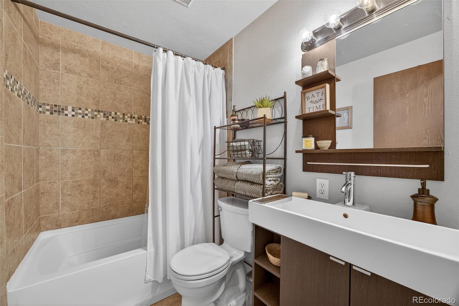 MLS Image #17 for 13844 w 68th drive,arvada, Colorado