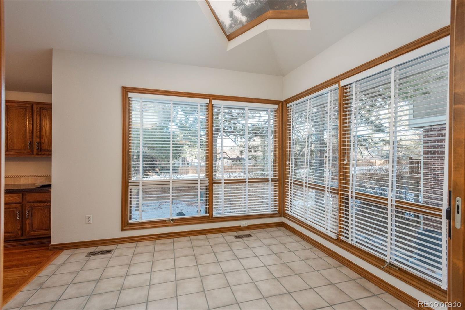MLS Image #11 for 5537 e links circle,centennial, Colorado