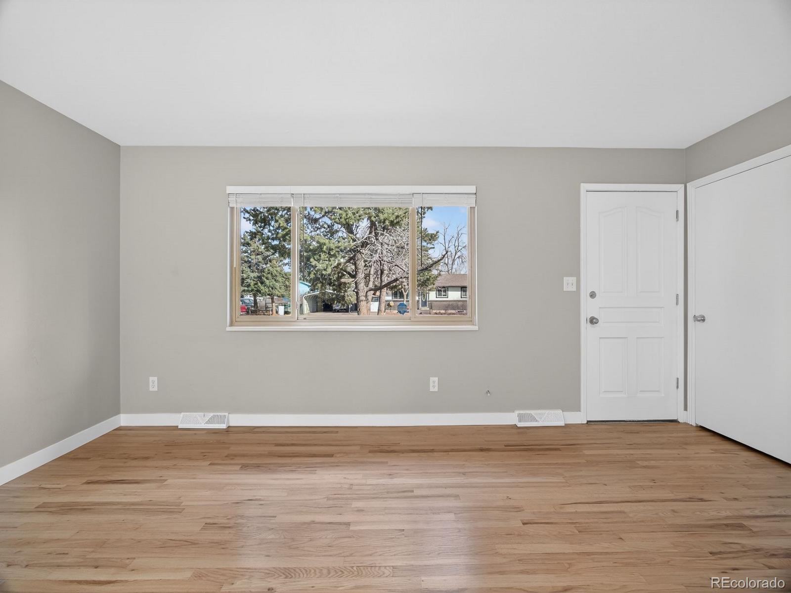 MLS Image #3 for 8037  sherman way,denver, Colorado