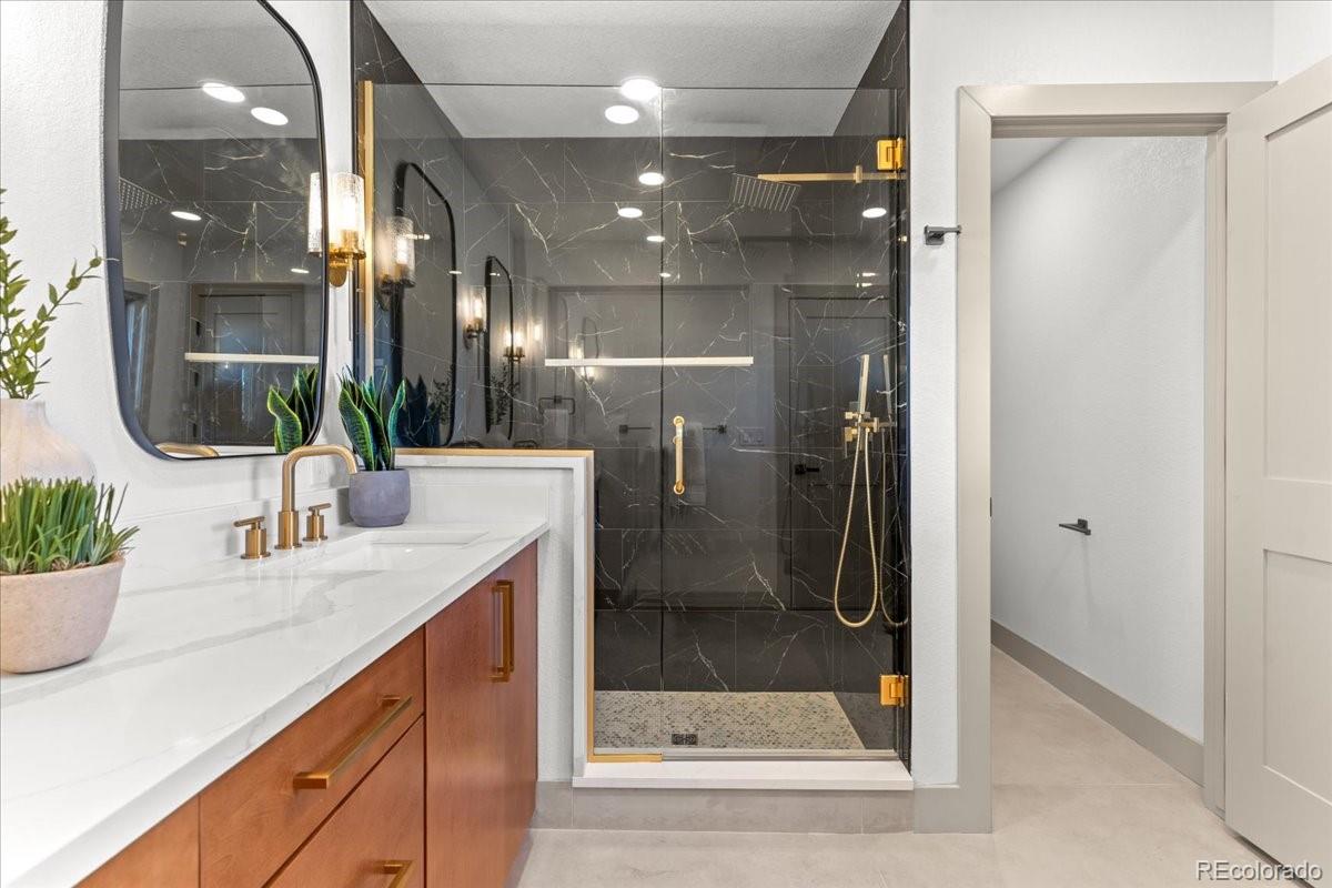 MLS Image #34 for 3001 s vine street,denver, Colorado