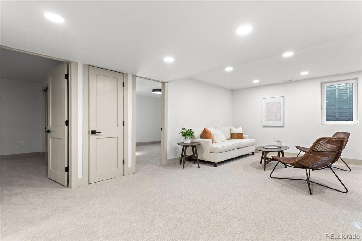 MLS Image #36 for 3001 s vine street,denver, Colorado