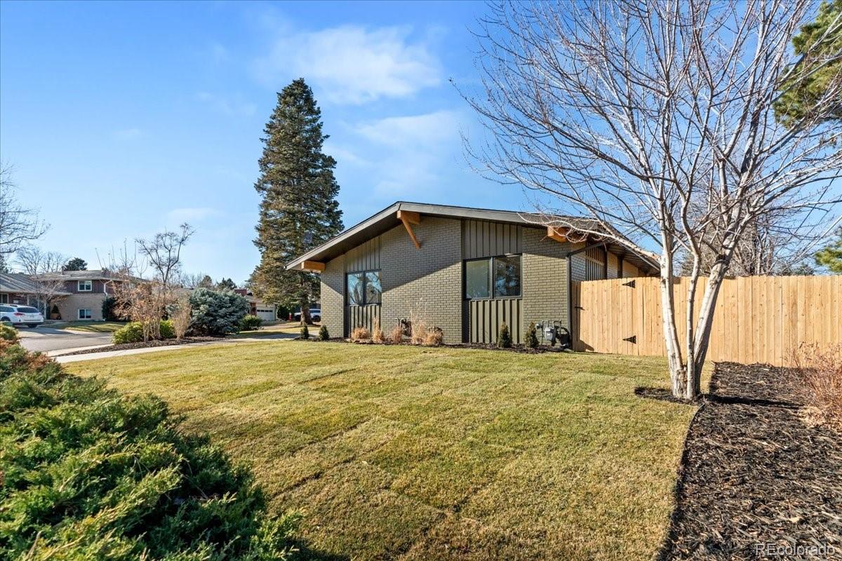 MLS Image #4 for 3001 s vine street,denver, Colorado