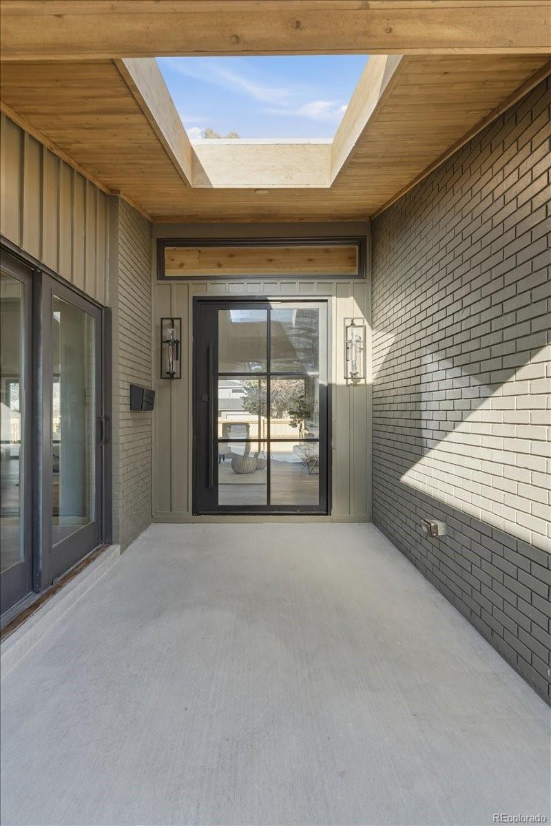 MLS Image #5 for 3001 s vine street,denver, Colorado